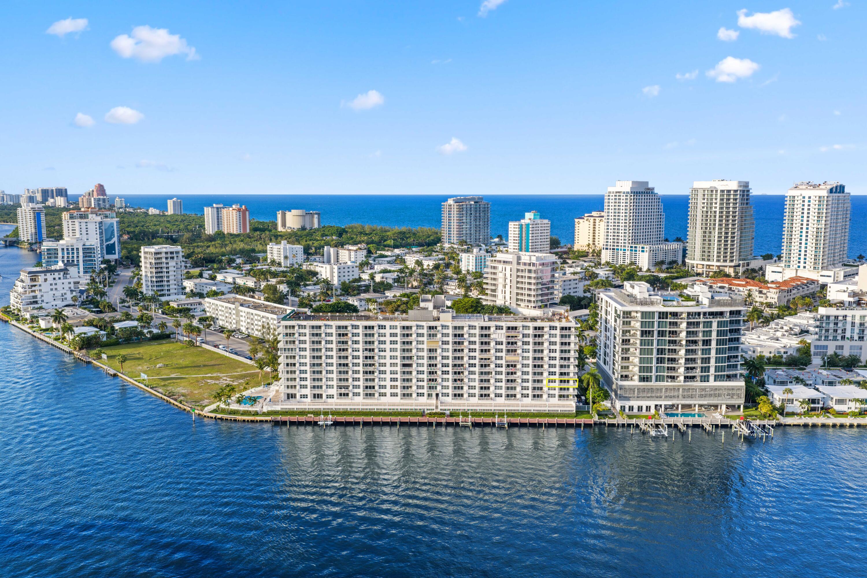 BAYSHORE TOWERS - Residential