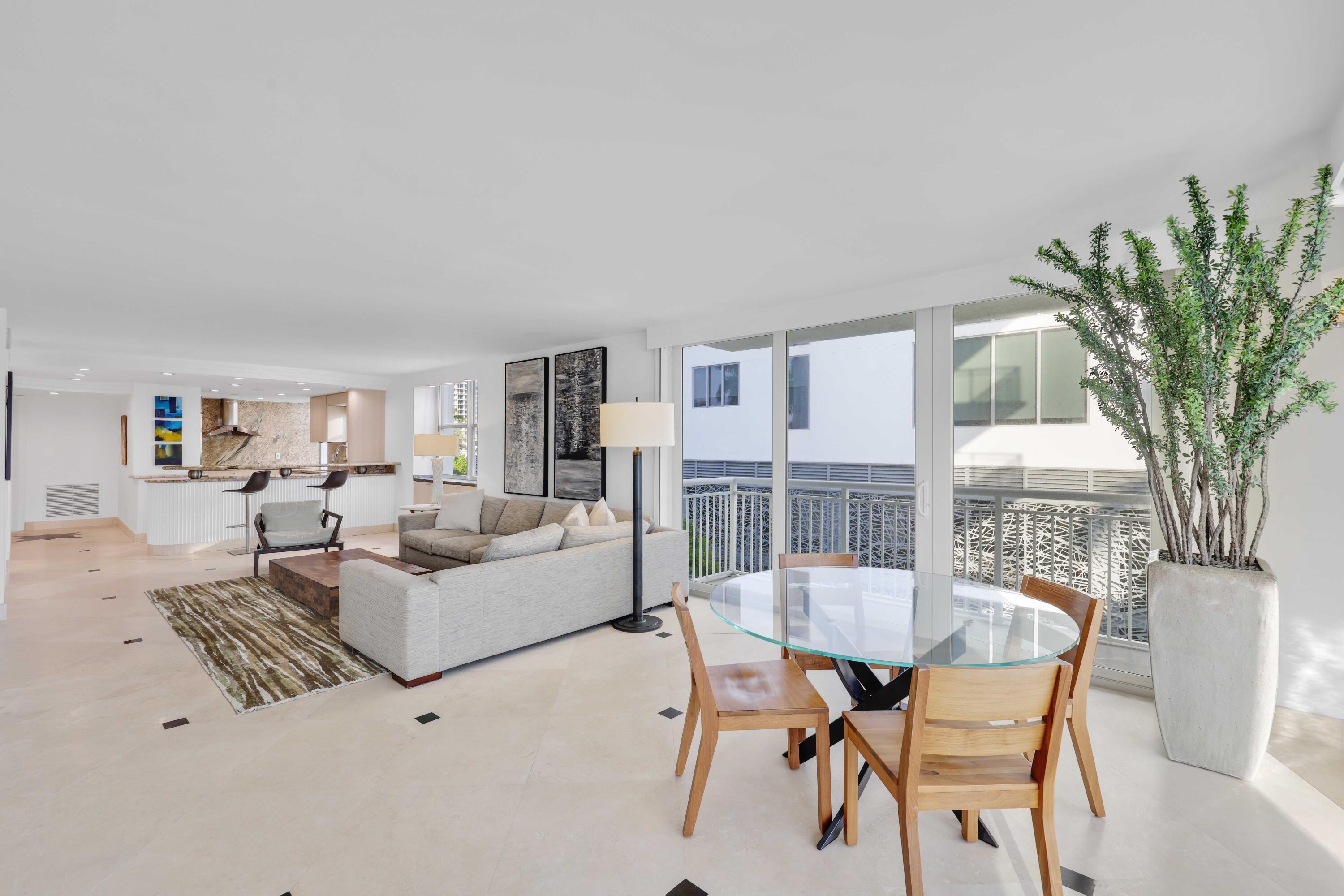 BAYSHORE TOWERS - Residential