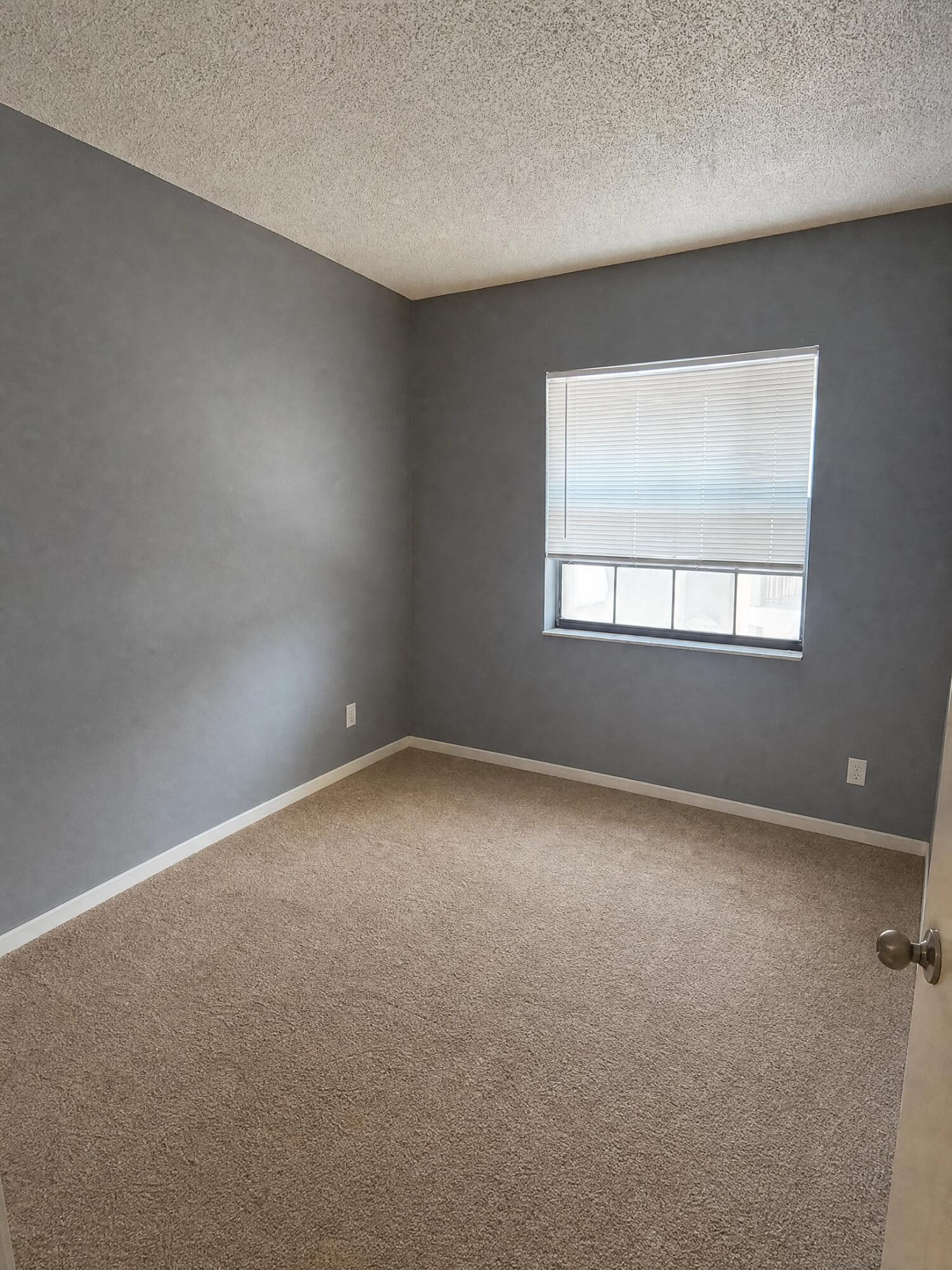 GRENADIER LAKES AT WELLEBY CONDO - Residential
