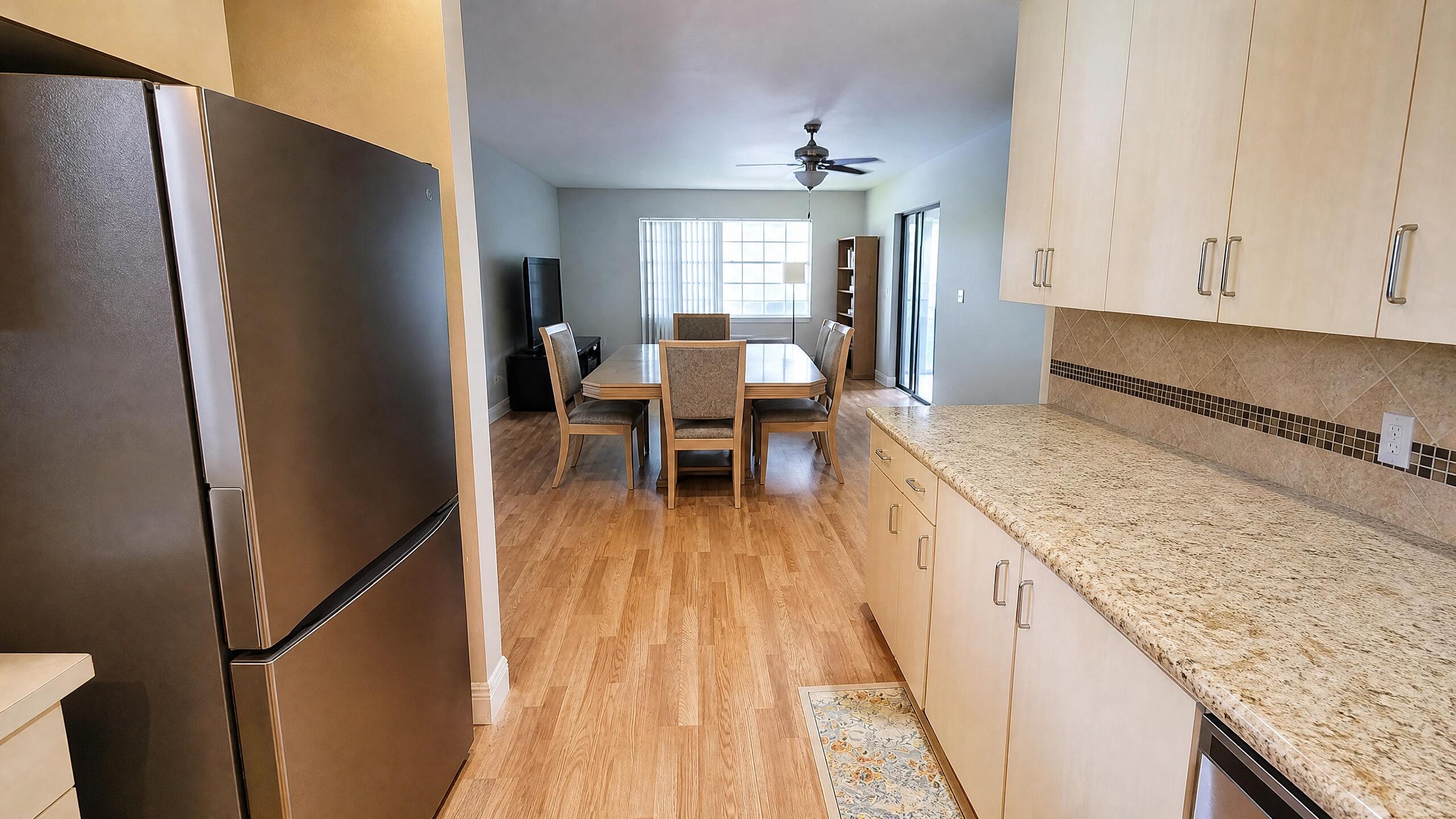 GRENADIER LAKES AT WELLEBY CONDO - Residential