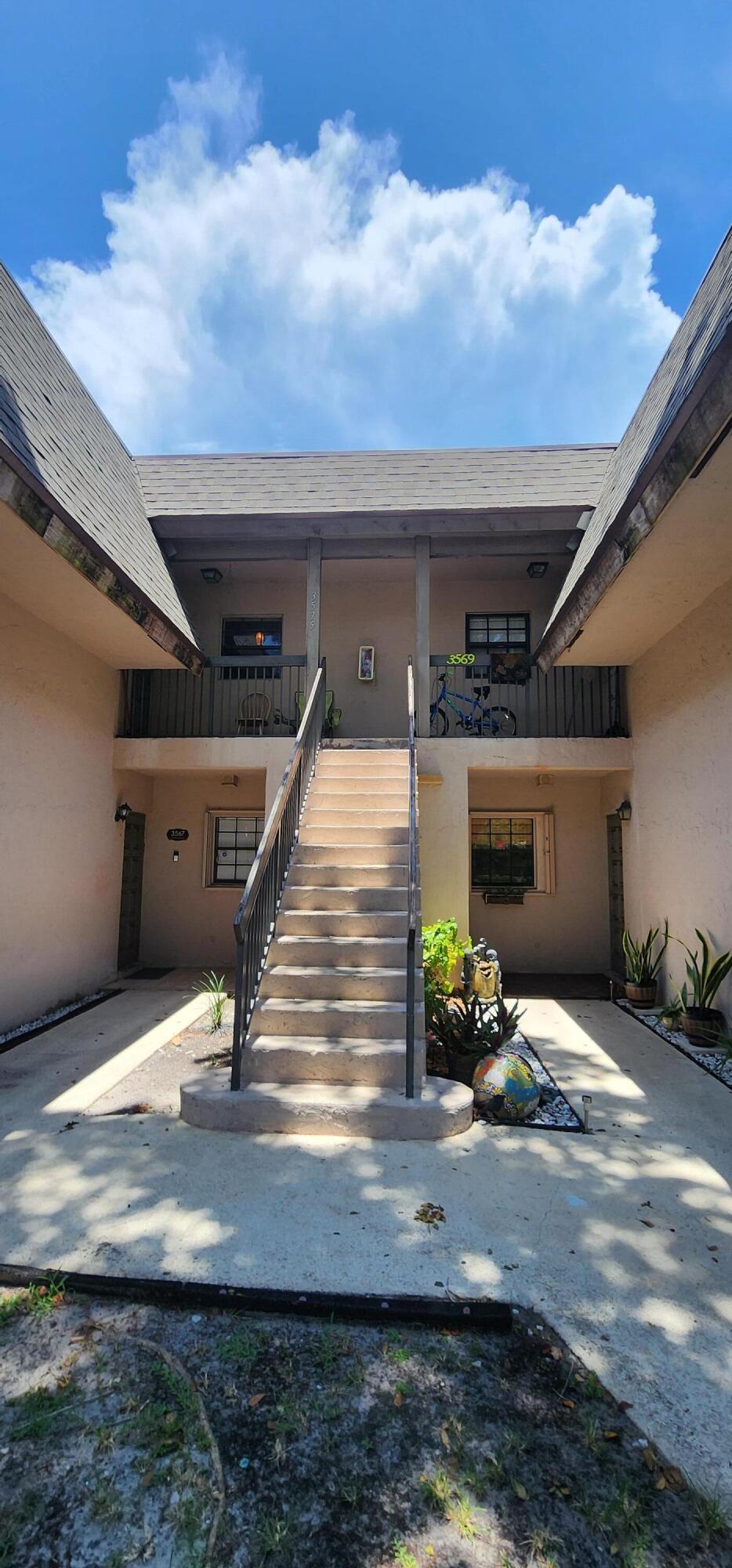 GRENADIER LAKES AT WELLEBY CONDO - Residential