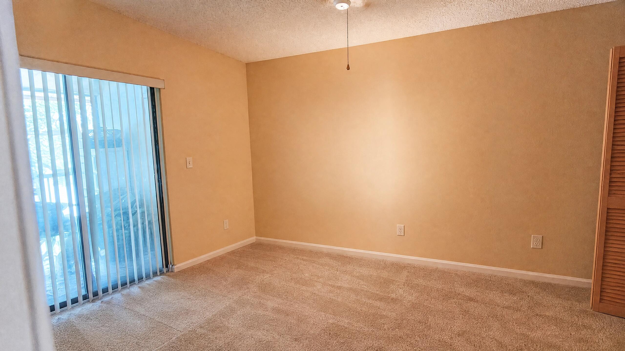 GRENADIER LAKES AT WELLEBY CONDO - Residential