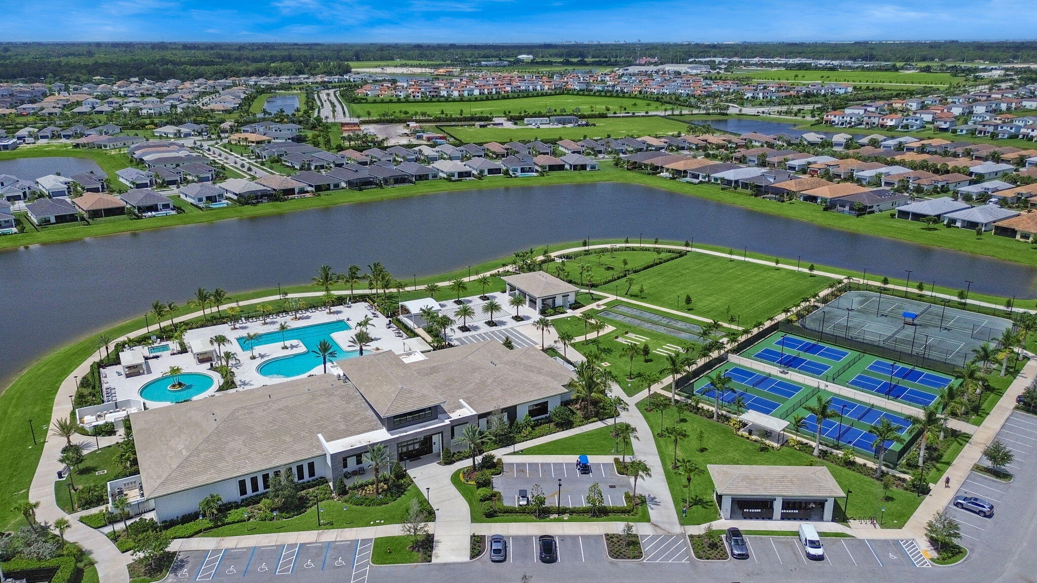 CRESSWIND PALM BEACH - Residential