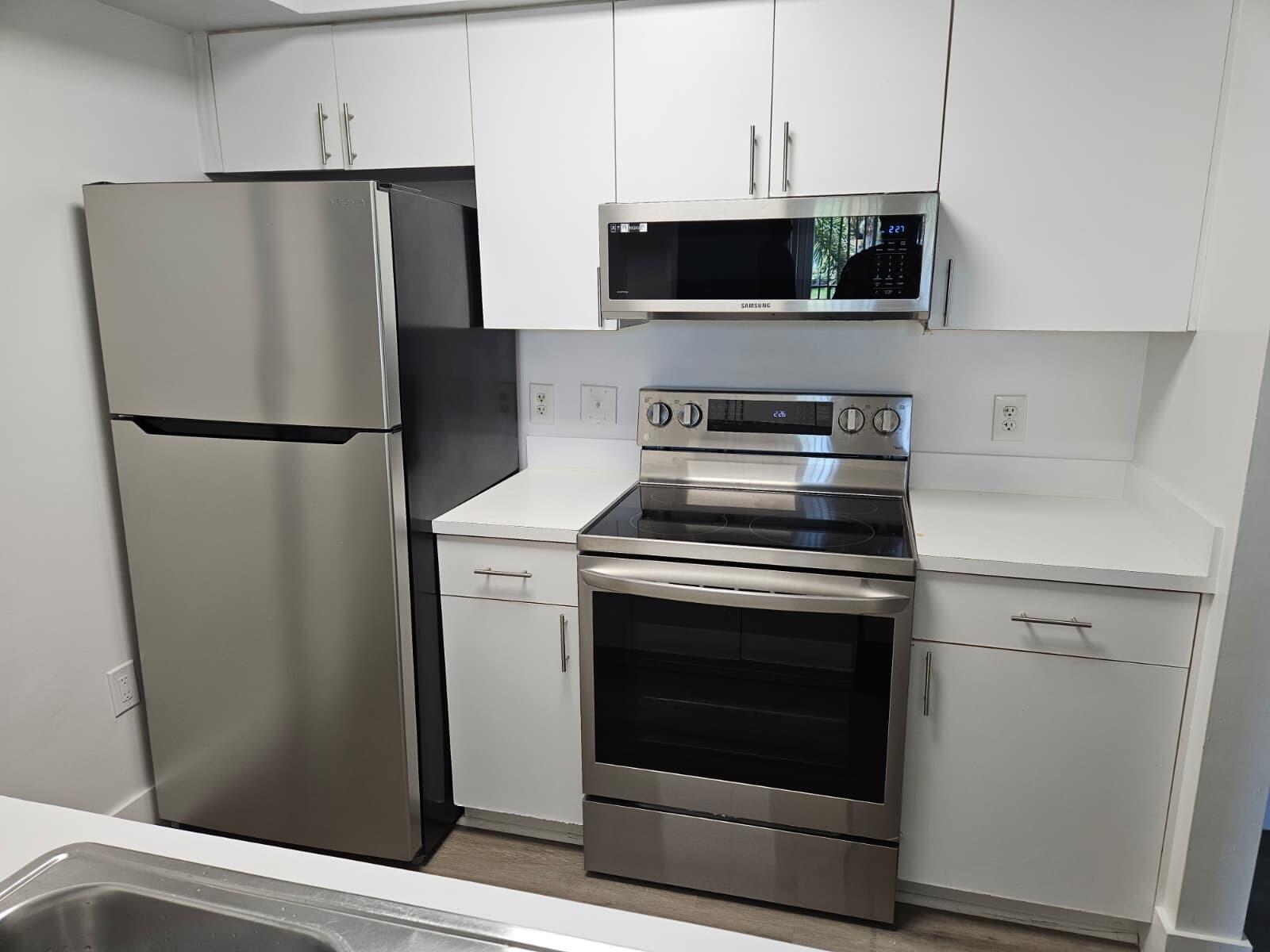 ST ANDREWS CONDOMINIUM - Residential Lease