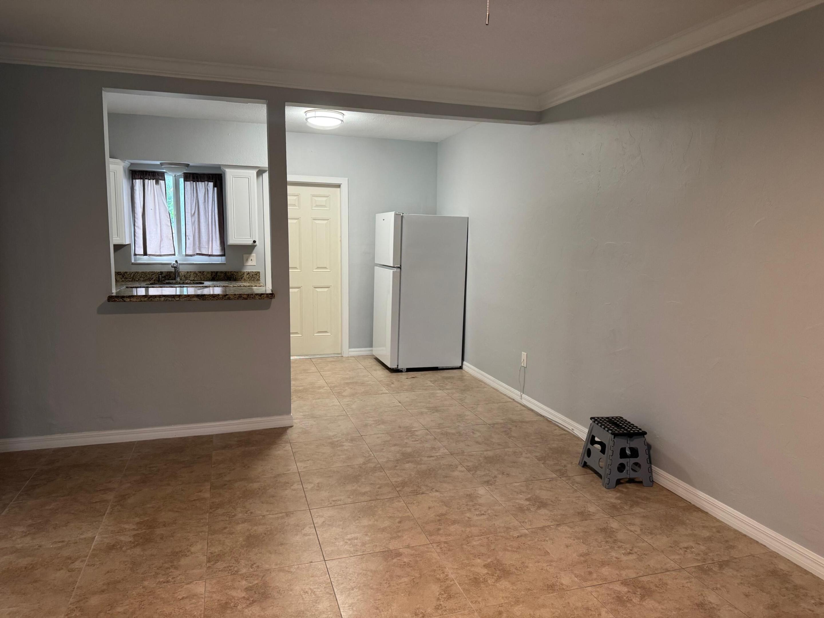 CORAL RIDGE ADD - Residential Lease
