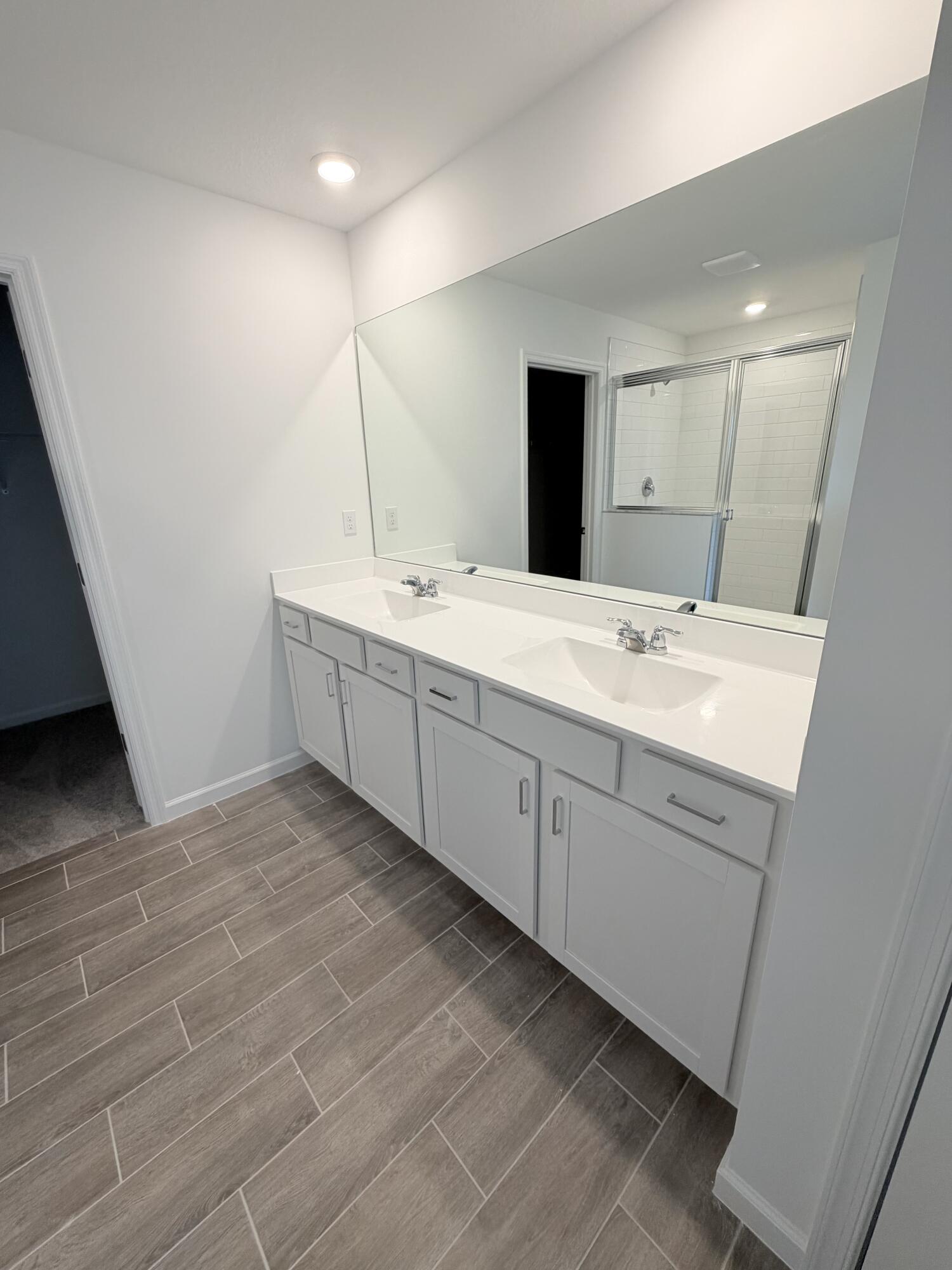 SEAGROVE PUD - Residential Lease