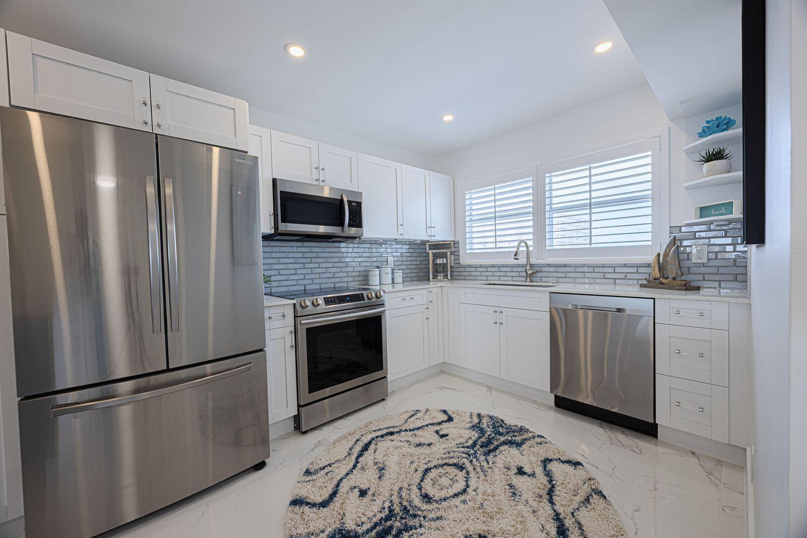 SEAGATE OF HIGHLAND CONDO - Residential