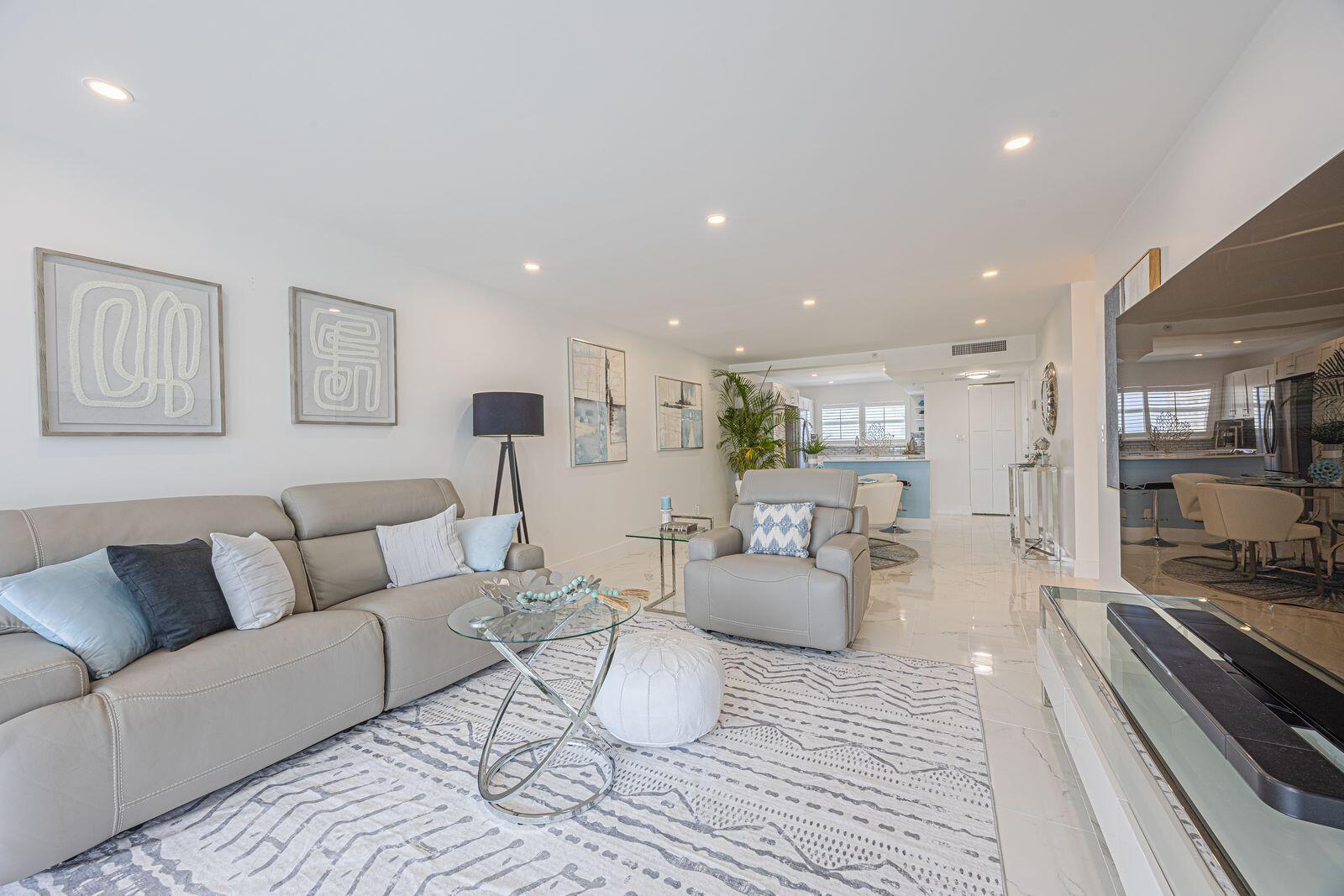 SEAGATE OF HIGHLAND CONDO - Residential