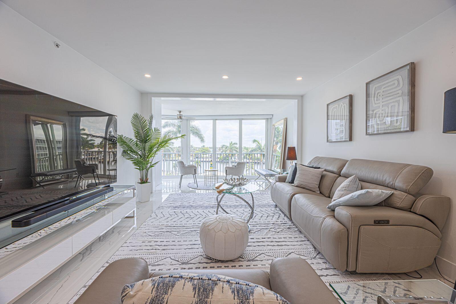 SEAGATE OF HIGHLAND CONDO - Residential