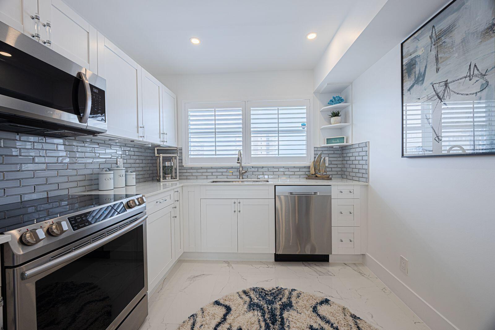 SEAGATE OF HIGHLAND CONDO - Residential