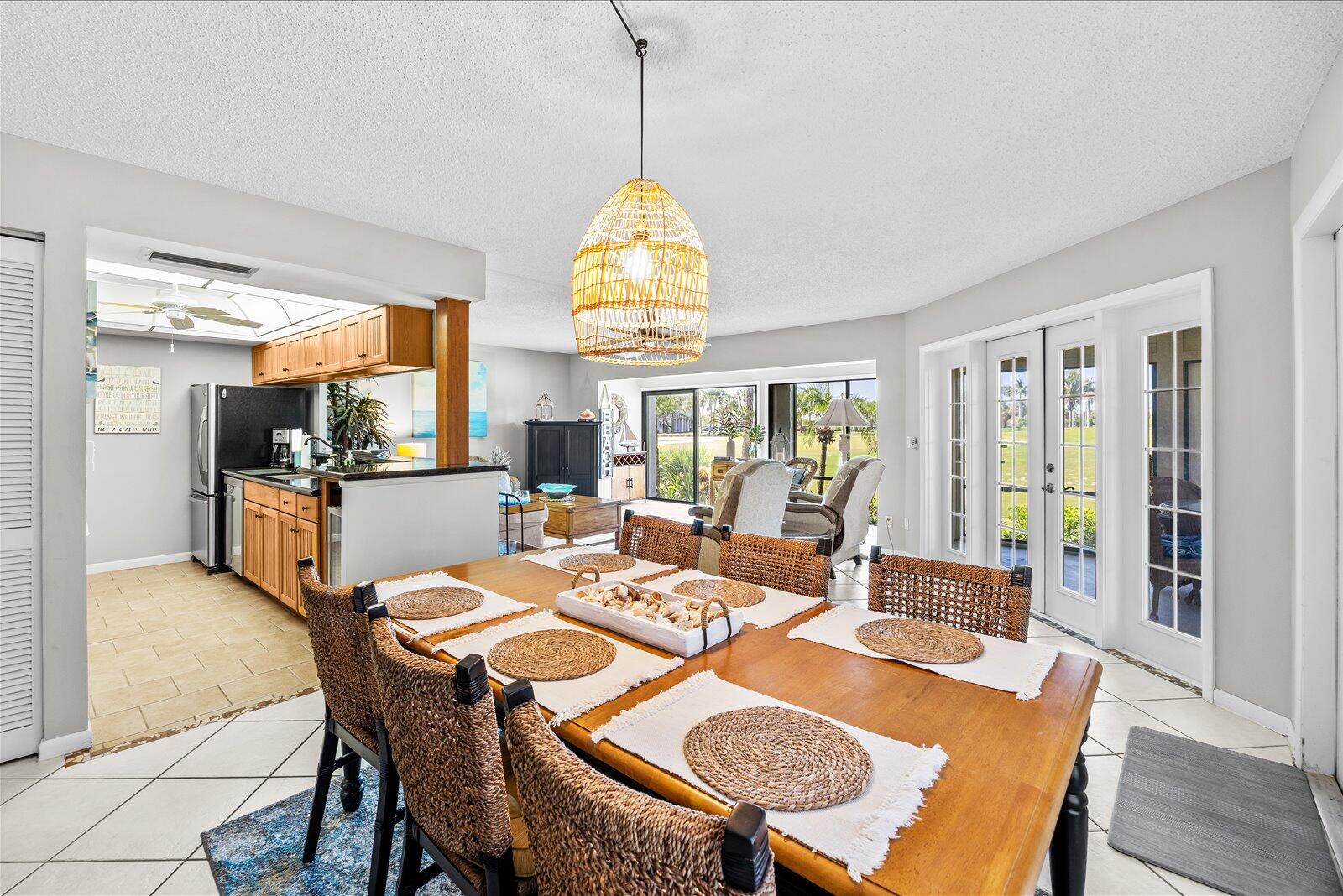FAIRWAY VILLAS CONDO @ IRP - Residential