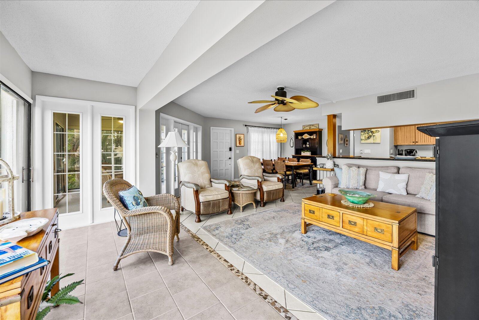 FAIRWAY VILLAS CONDO @ IRP - Residential
