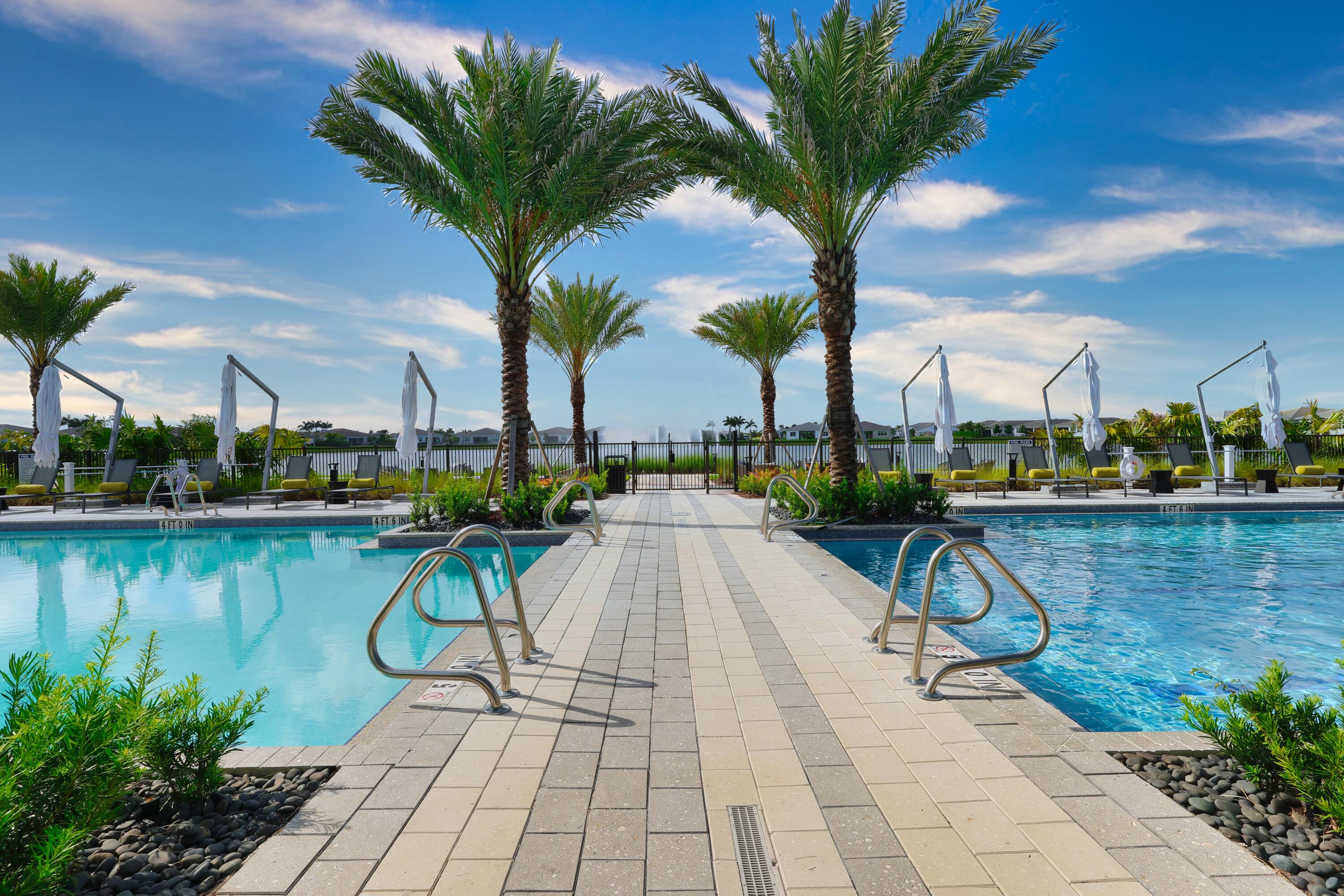 TELARO AT SOUTHERN GROVE - Residential