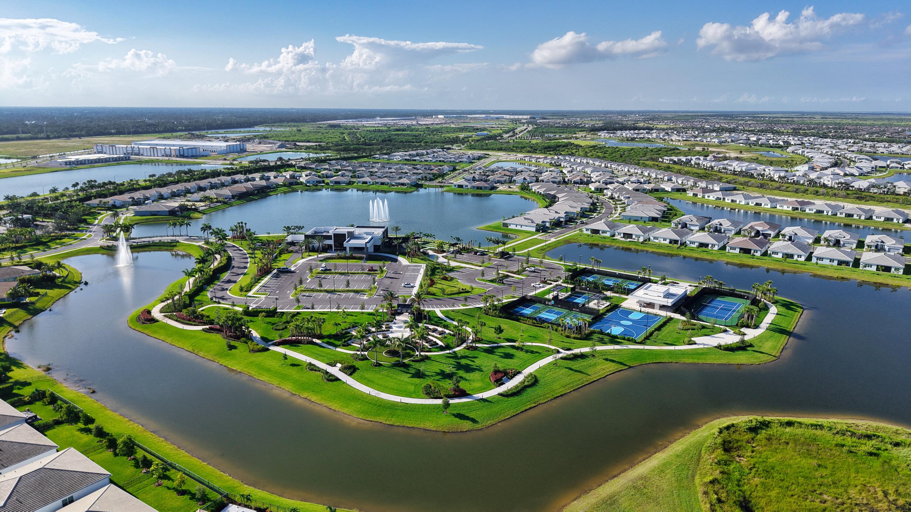 TELARO AT SOUTHERN GROVE - Residential