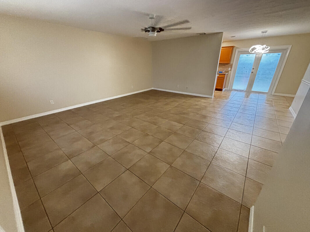PORT ST LUCIE SECTION 13 - Residential