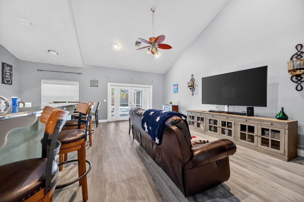 DANFORTH - Residential