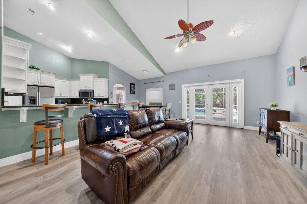 DANFORTH - Residential