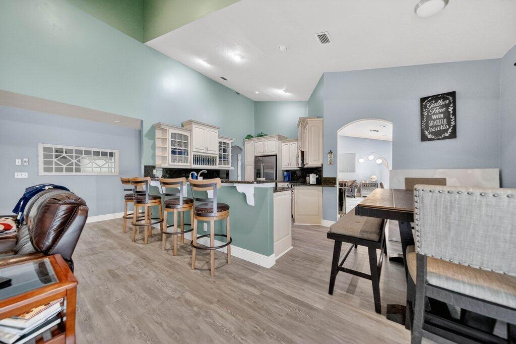 DANFORTH - Residential