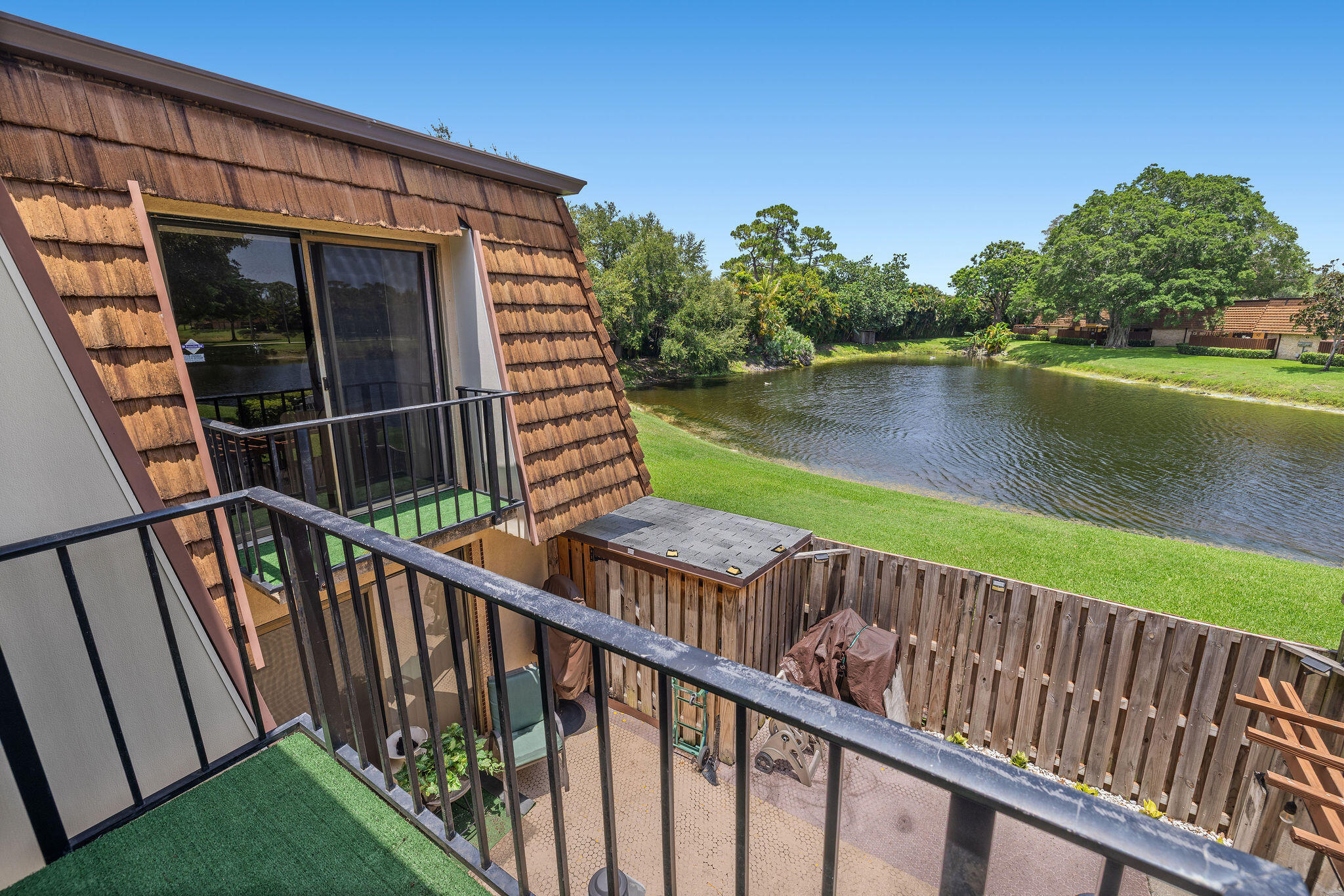 SHERWOOD LAKES - Residential