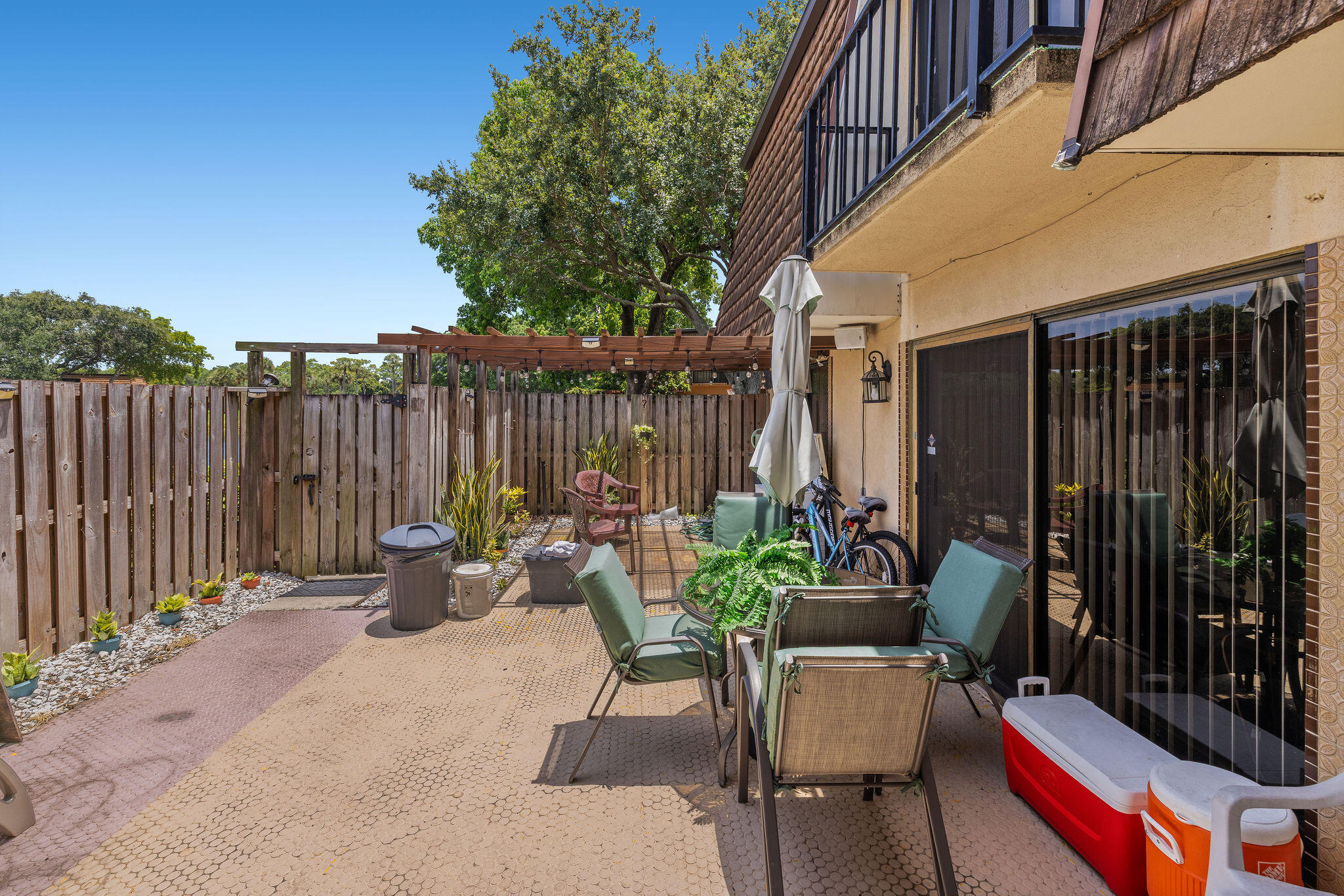 SHERWOOD LAKES - Residential