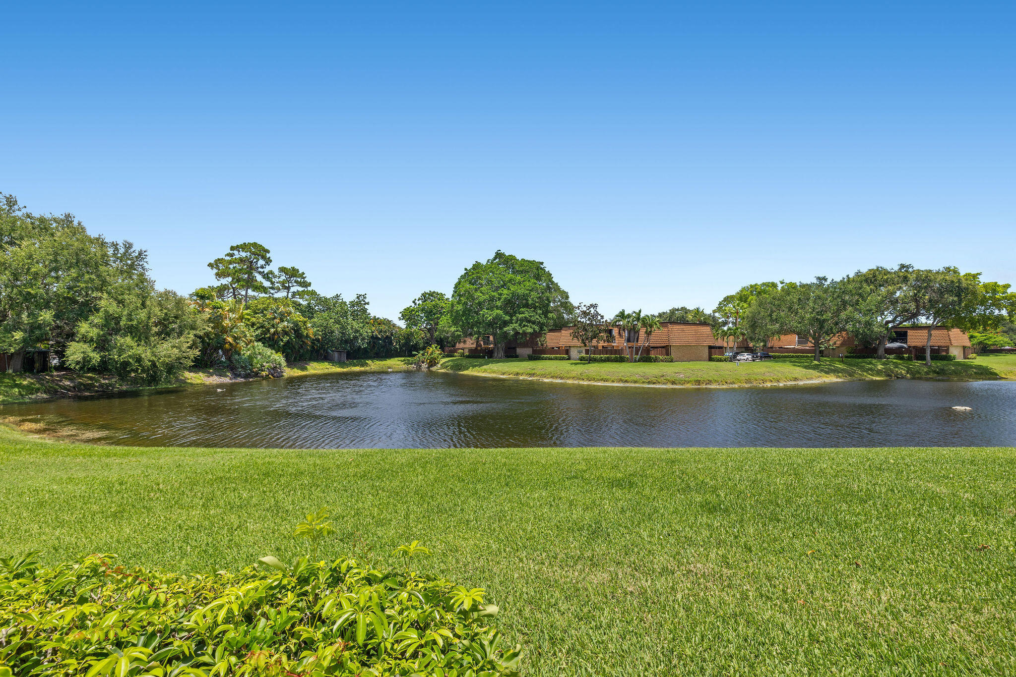 SHERWOOD LAKES - Residential