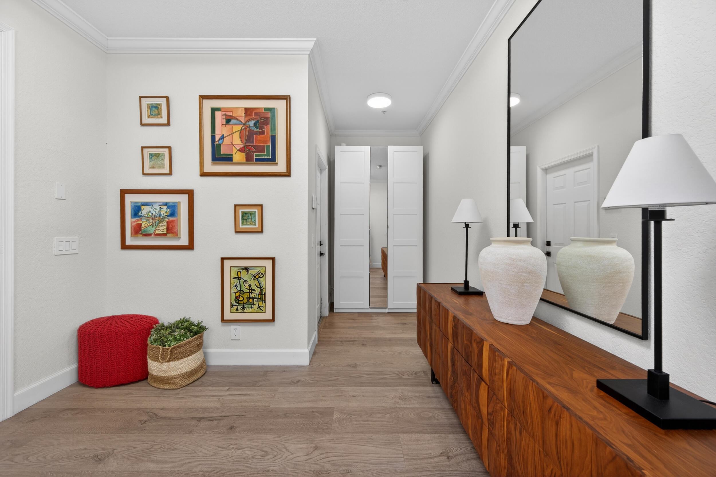 MARIPOSA POINTE - Residential
