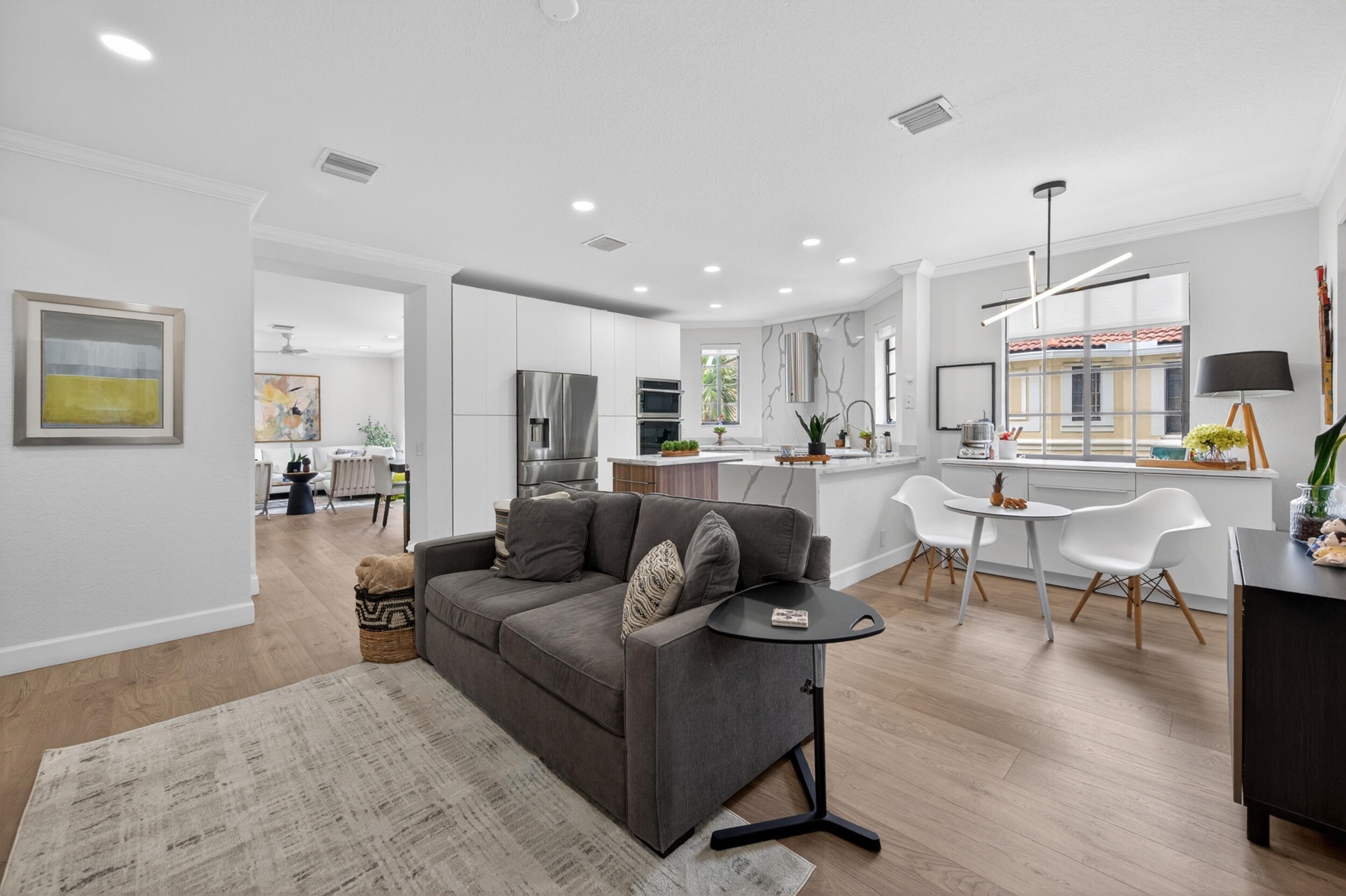 MARIPOSA POINTE - Residential