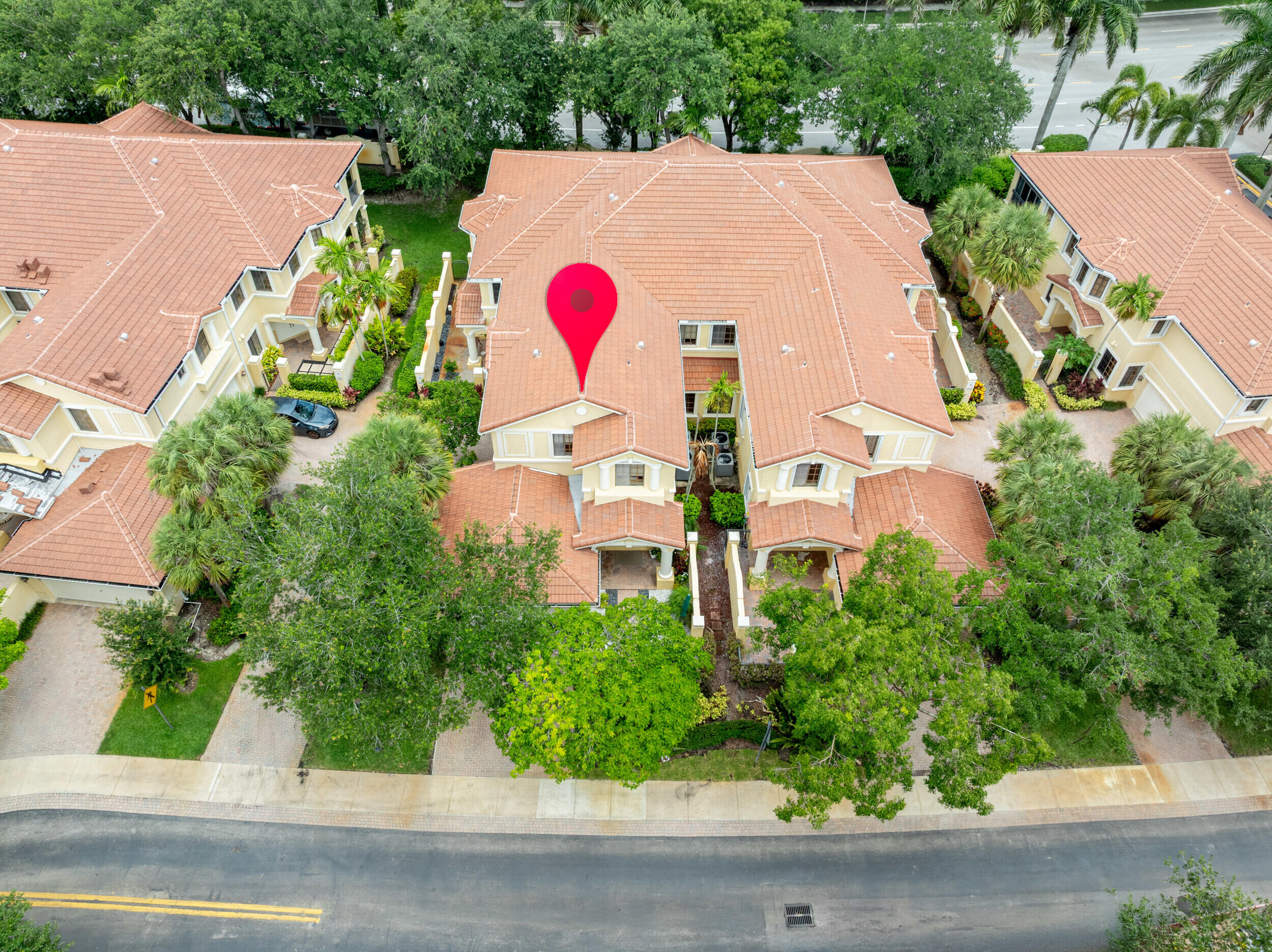 MARIPOSA POINTE - Residential