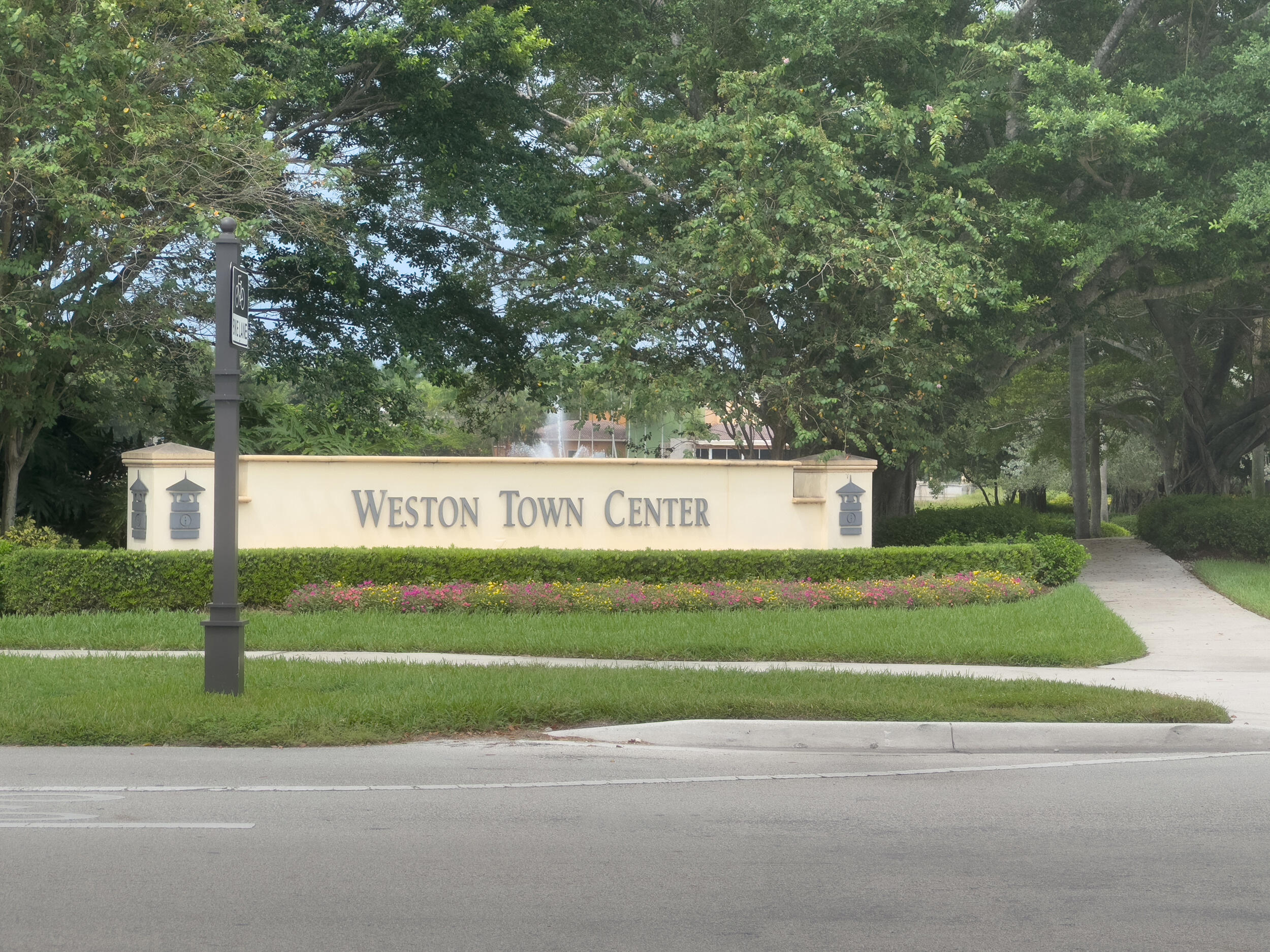MARIPOSA POINTE - Residential