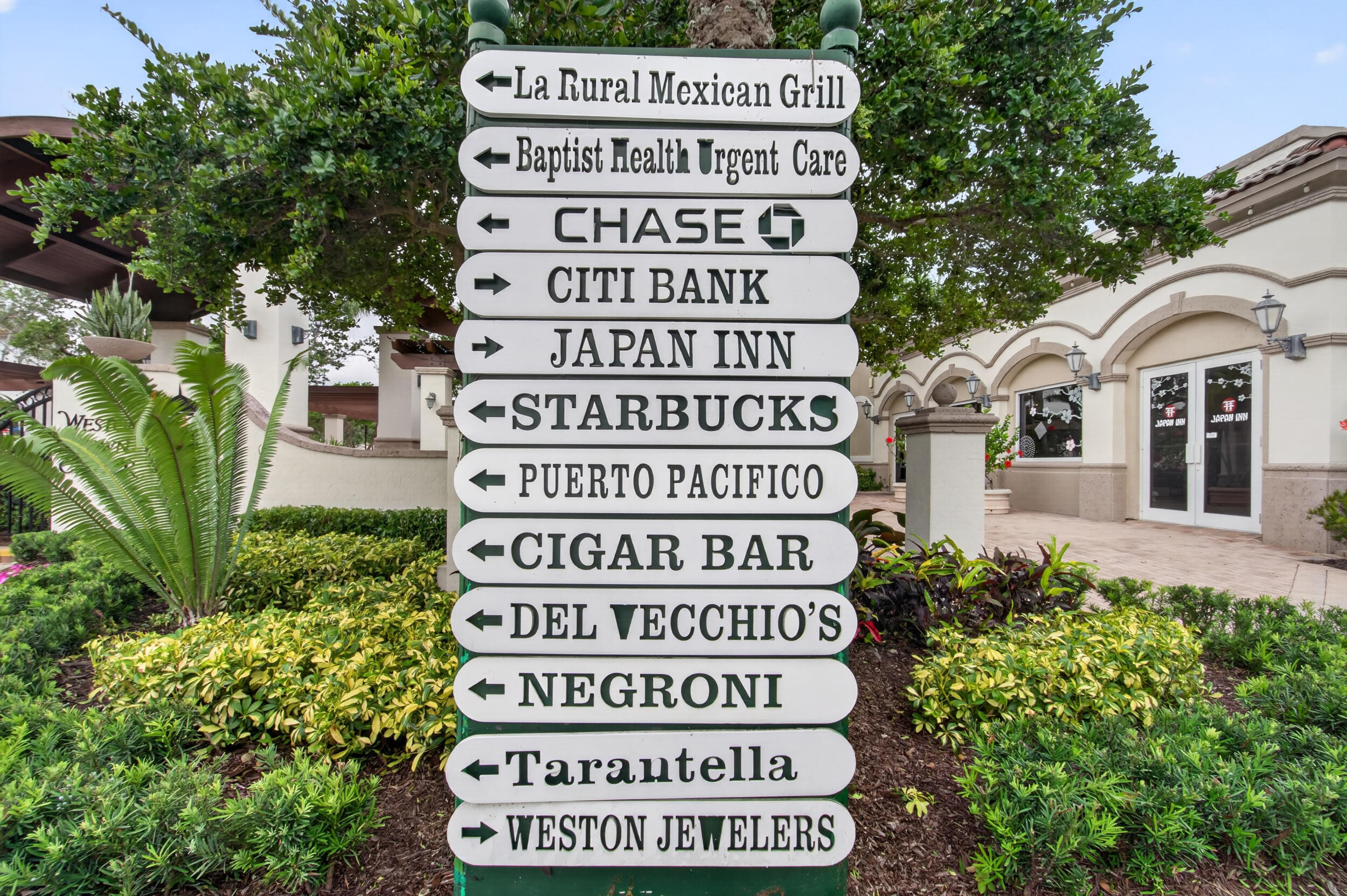 MARIPOSA POINTE - Residential