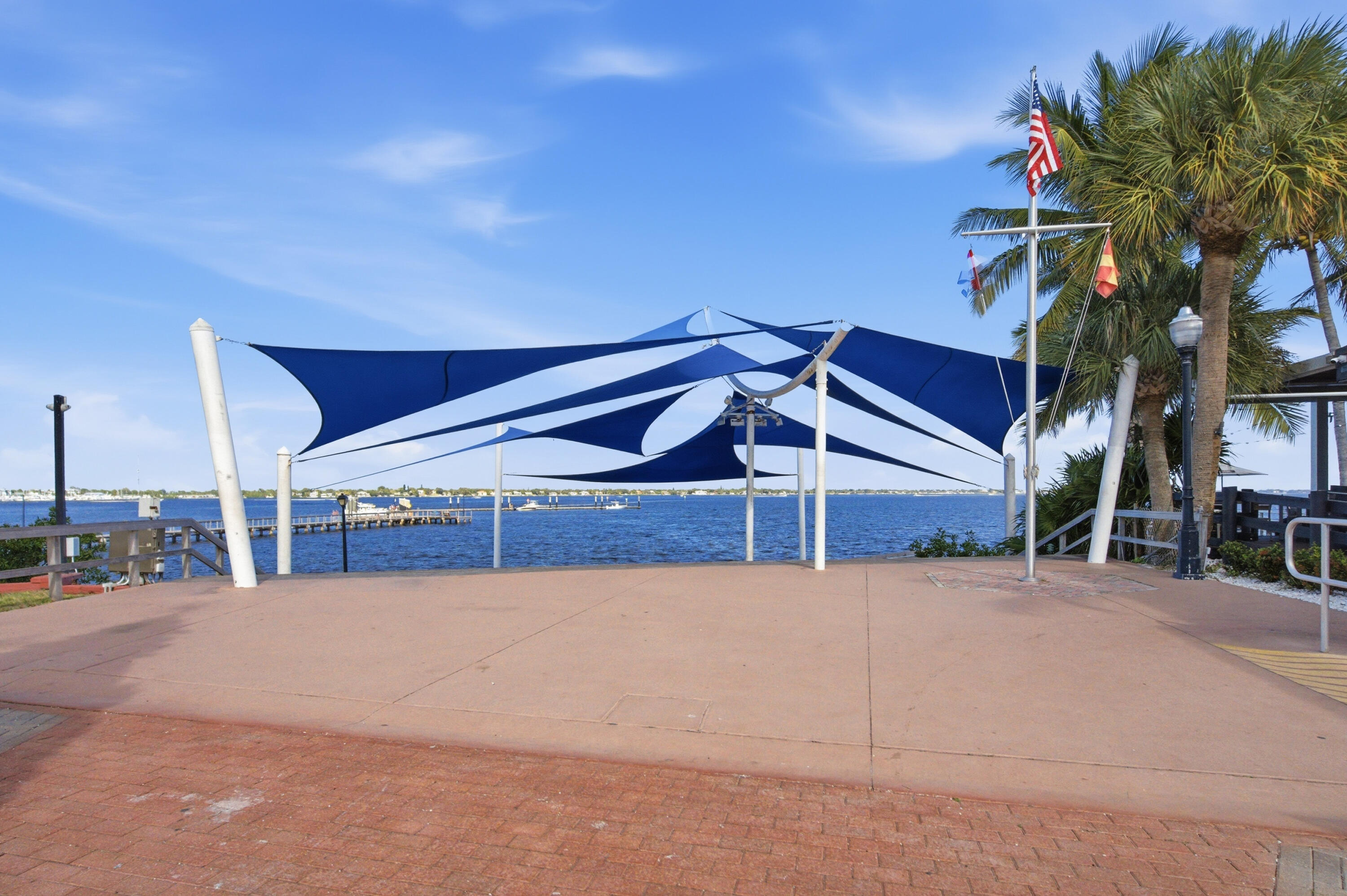 PALMETTO HARBOR - Residential