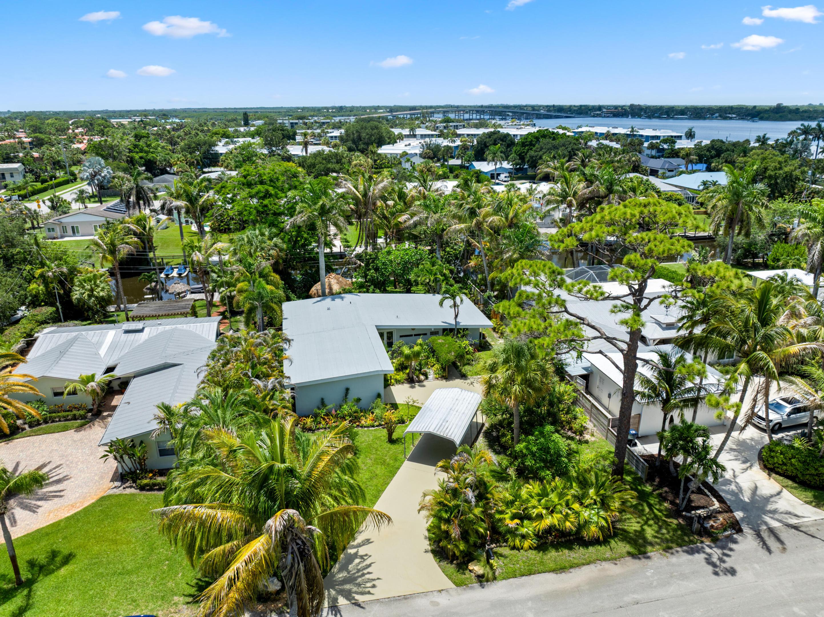 PALMETTO HARBOR - Residential