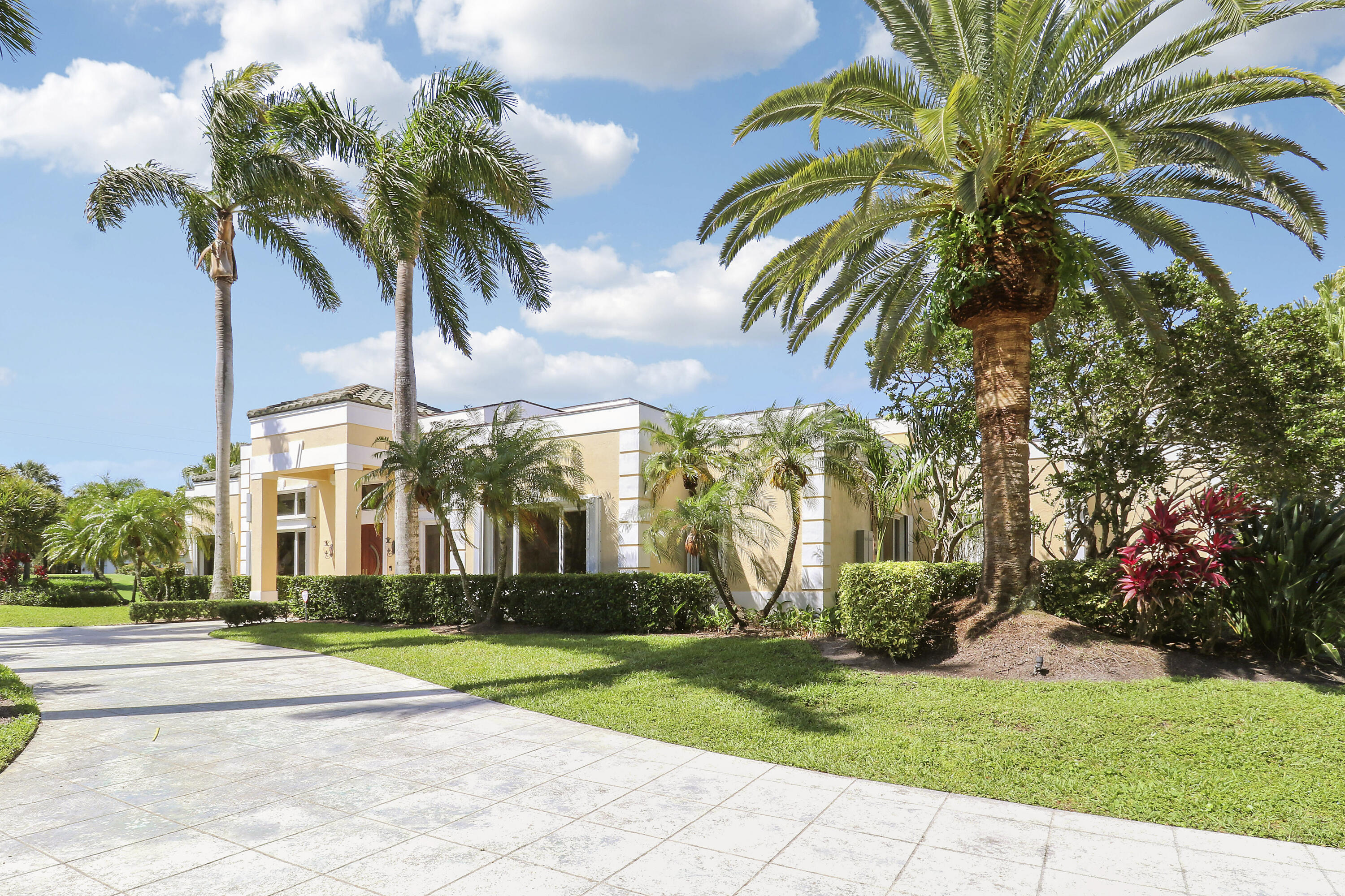 ADMIRALS COVE PAR C - Residential