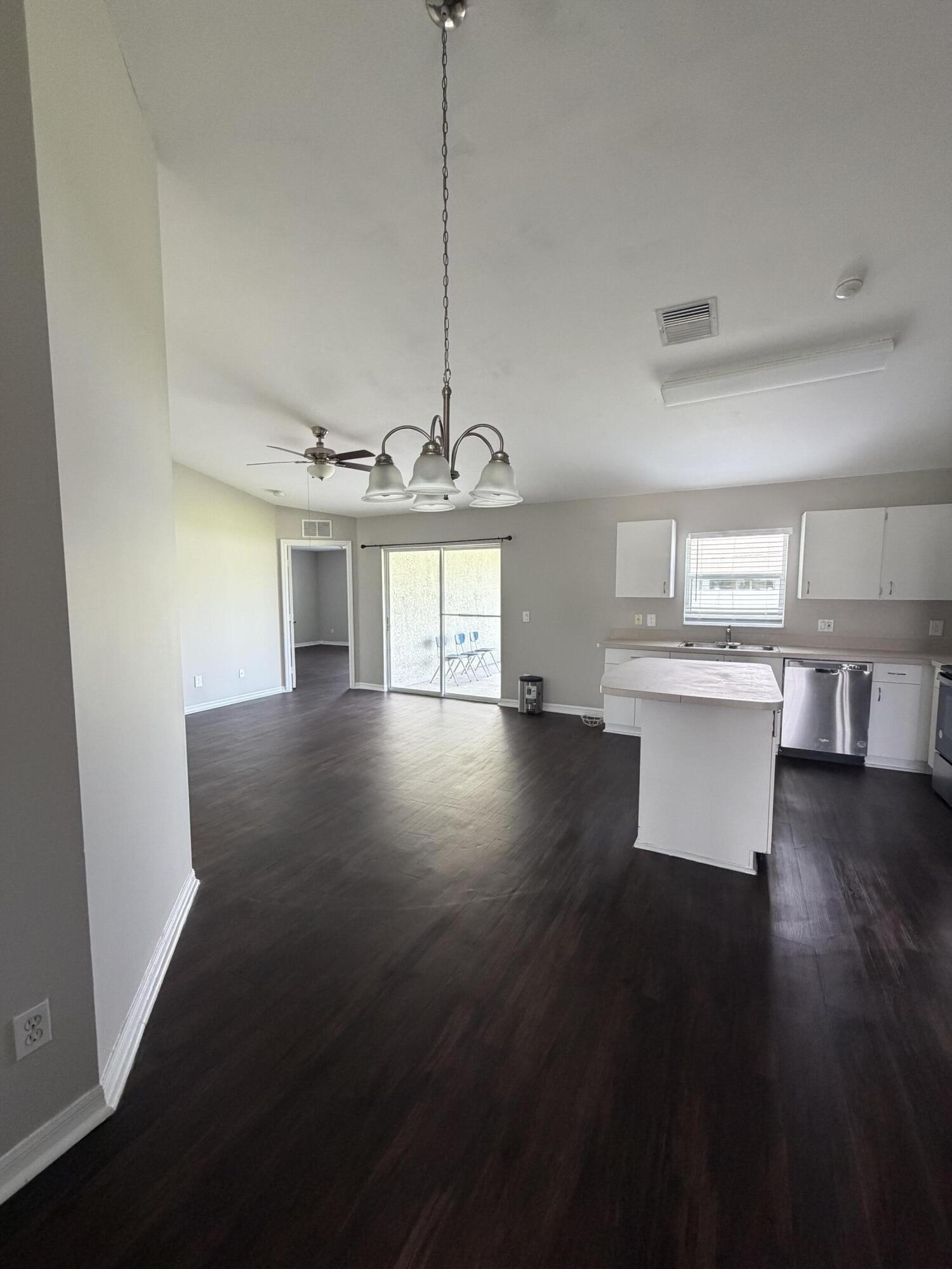 PORT ST LUCIE SECTION 25 - Residential Lease