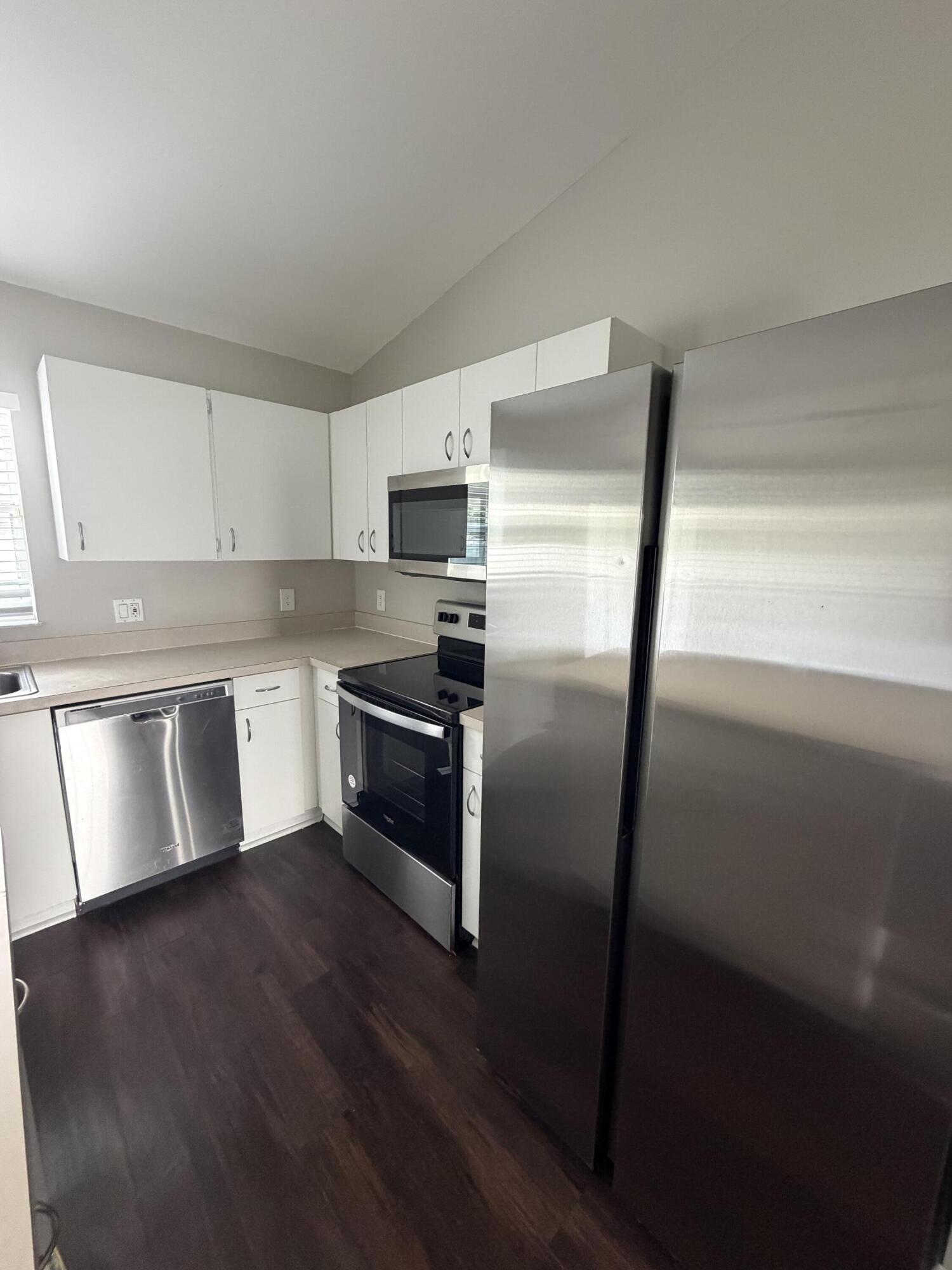 PORT ST LUCIE SECTION 25 - Residential Lease