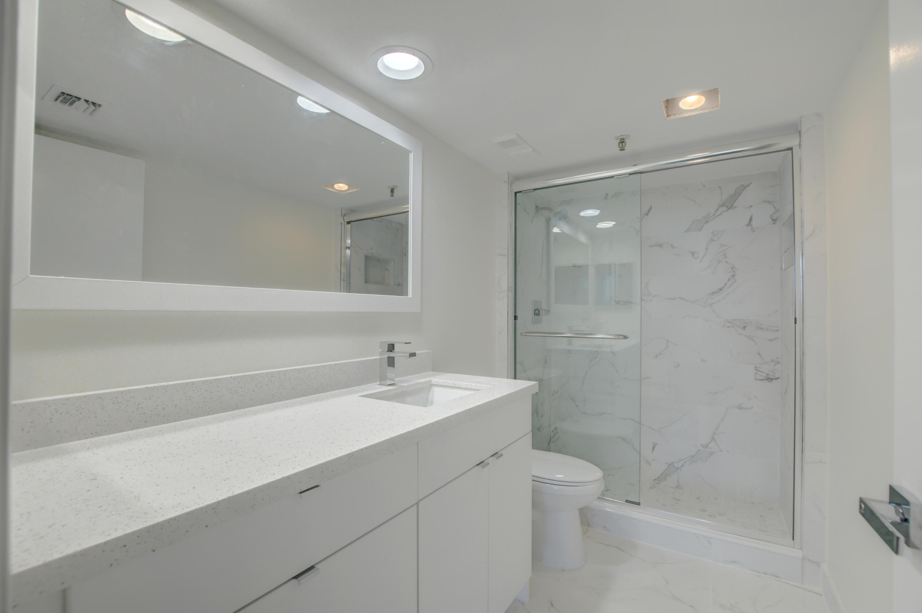 WILLOW WOOD MIDRISE CONDO - Residential Lease