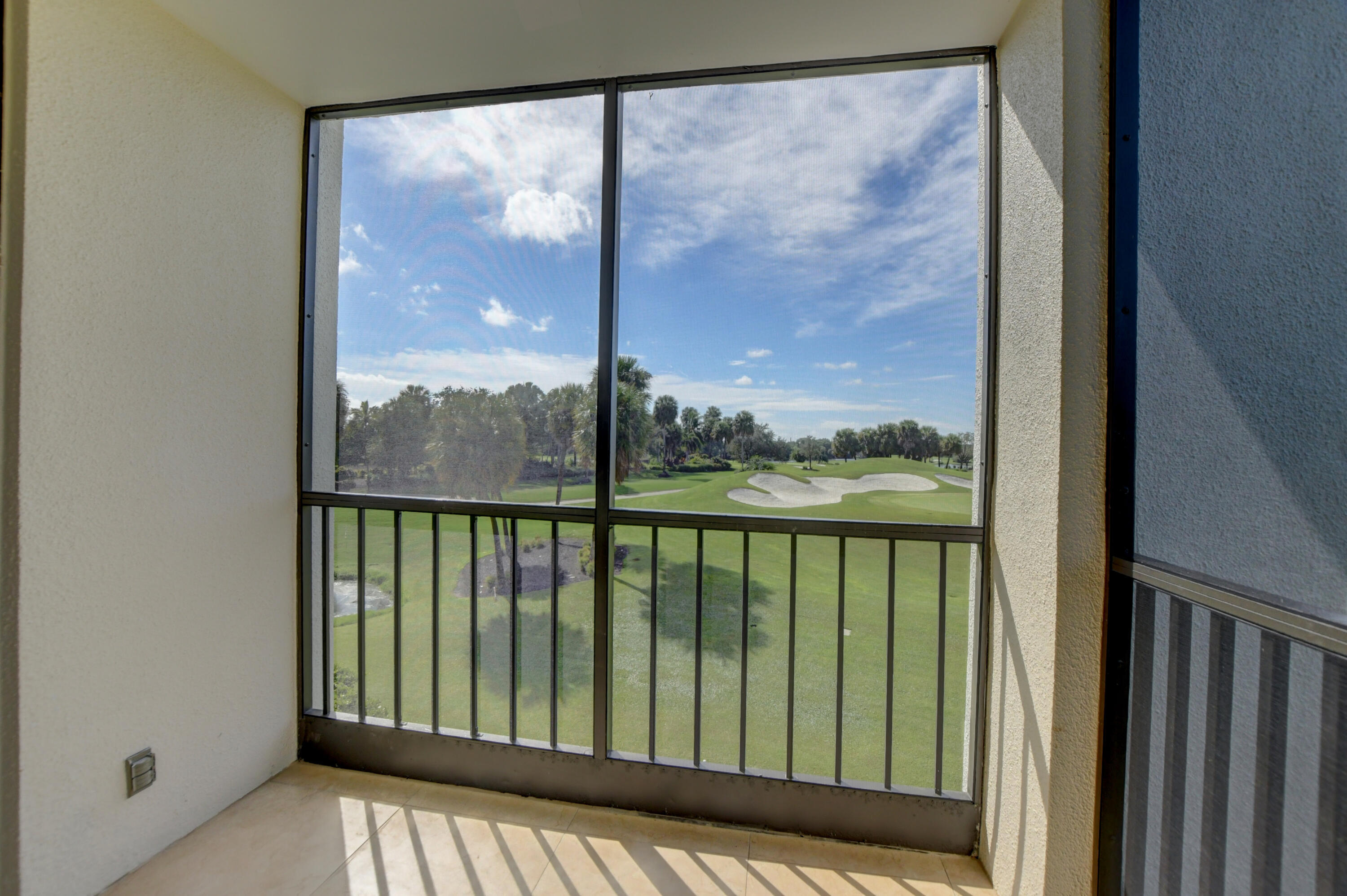 WILLOW WOOD MIDRISE CONDO - Residential Lease