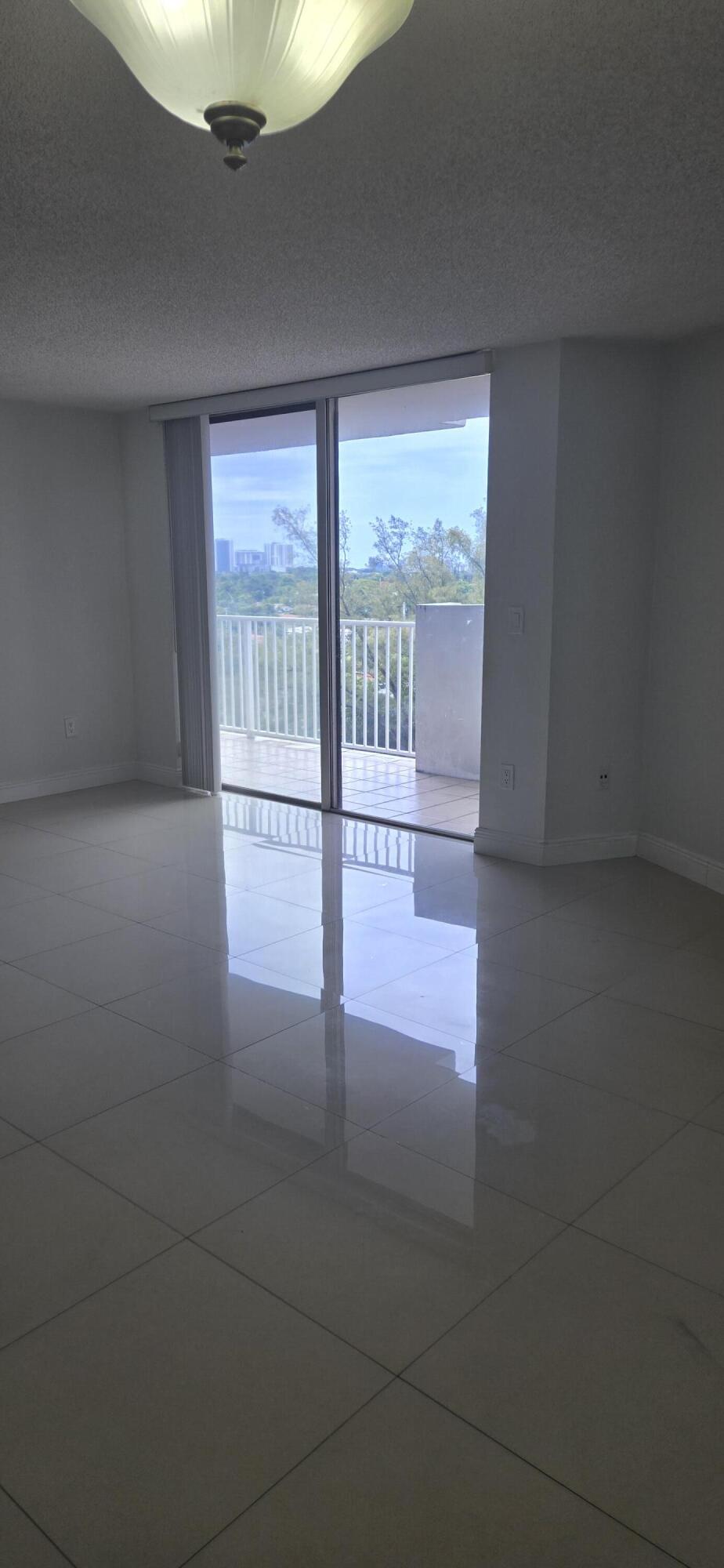 WILSHIRE CONDO - Residential