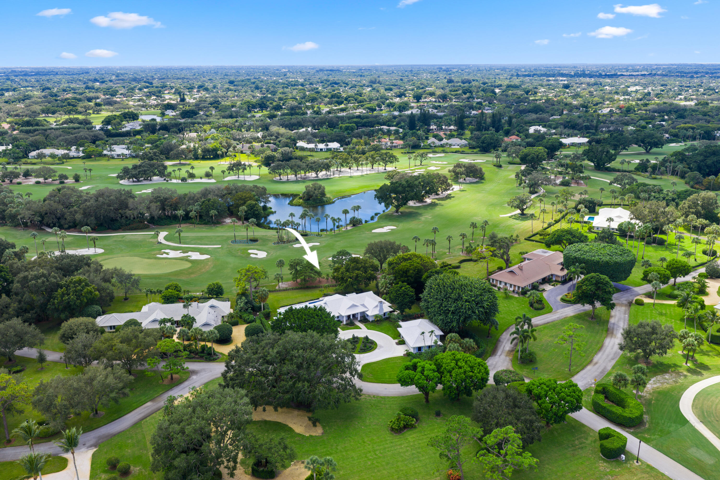 PAR CLUB CIRCLE UNIT 3 B VILLAGE OF GOLF ON AM-98 - Residential