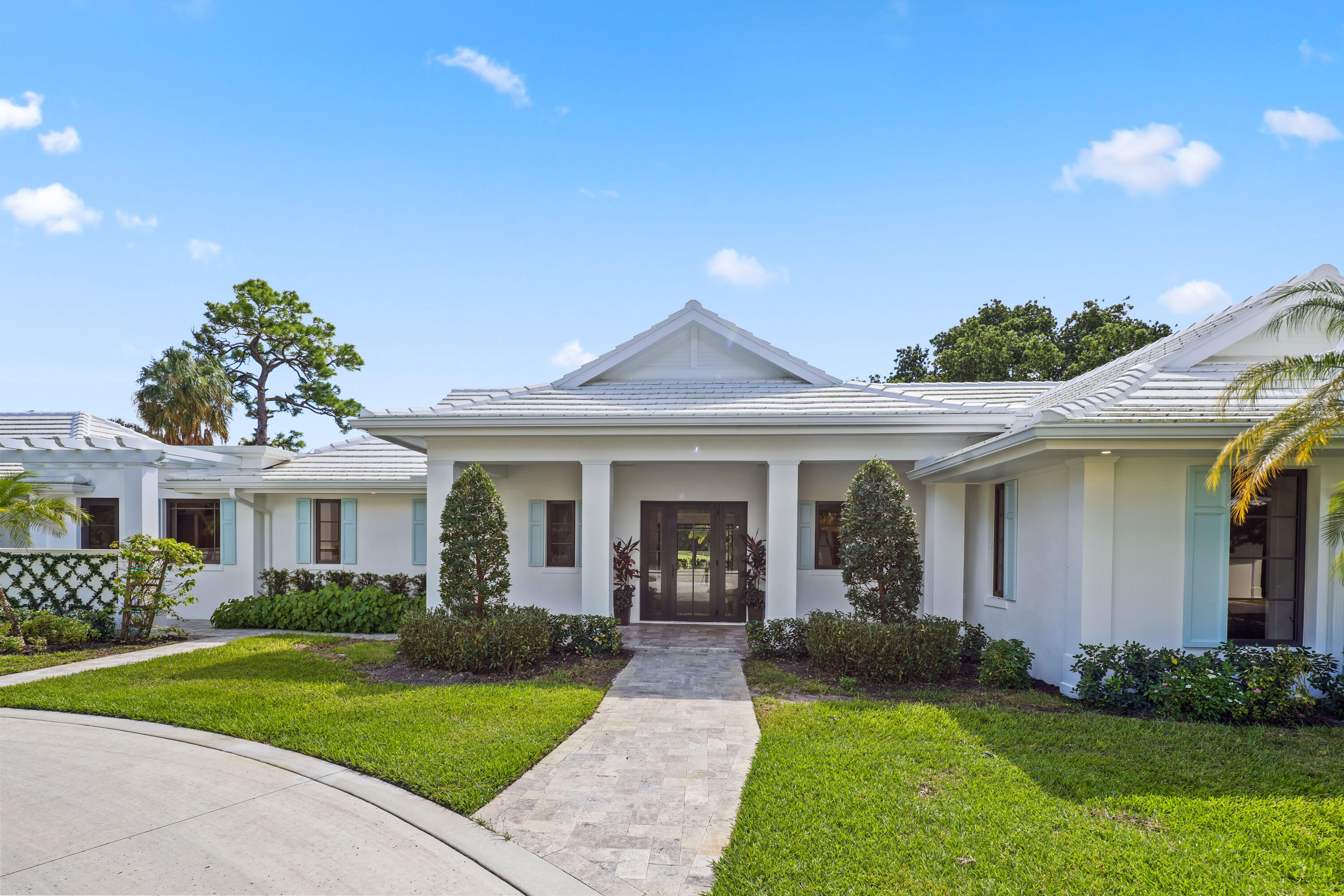 PAR CLUB CIRCLE UNIT 3 B VILLAGE OF GOLF ON AM-98 - Residential