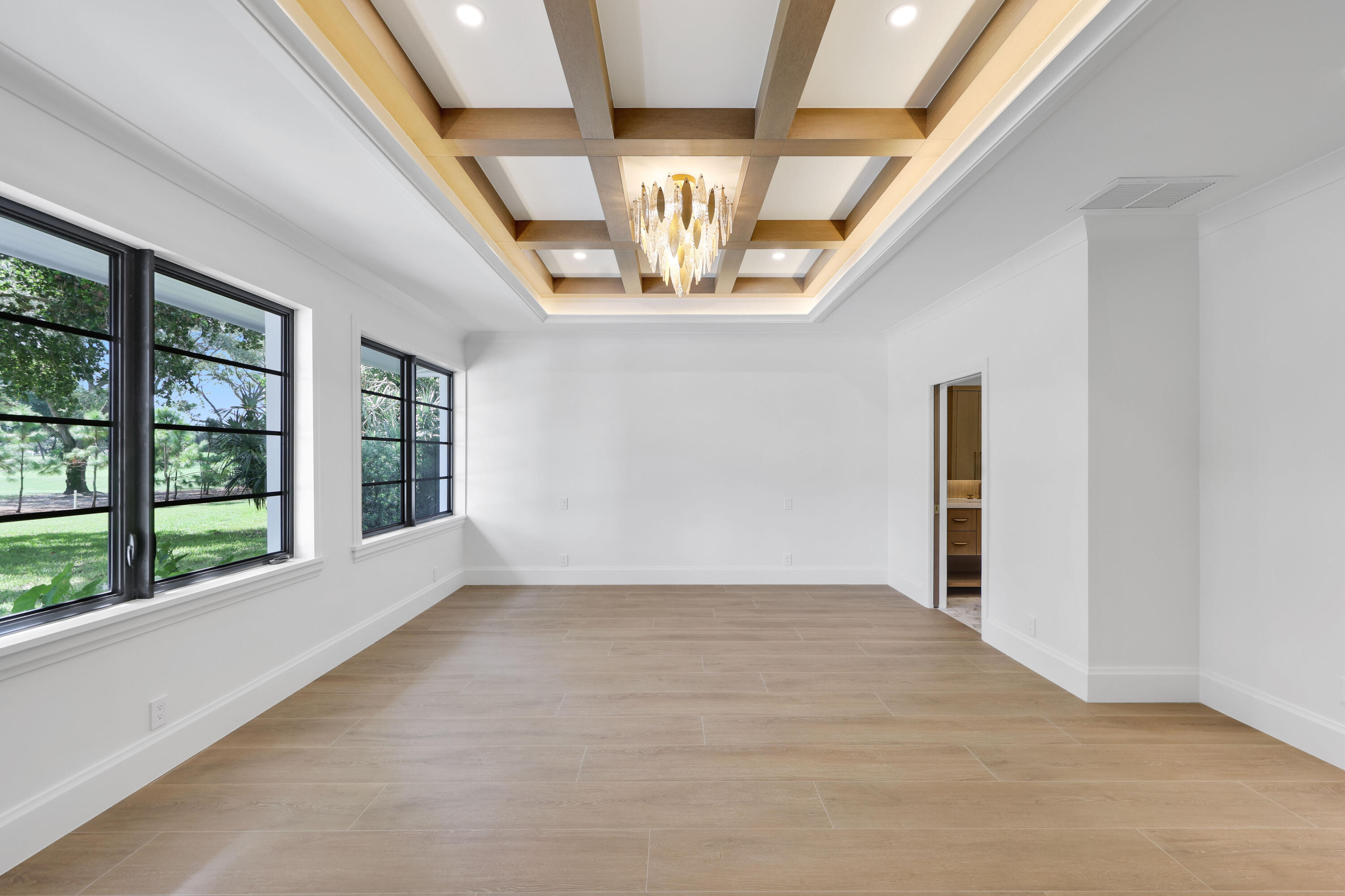 PAR CLUB CIRCLE UNIT 3 B VILLAGE OF GOLF ON AM-98 - Residential