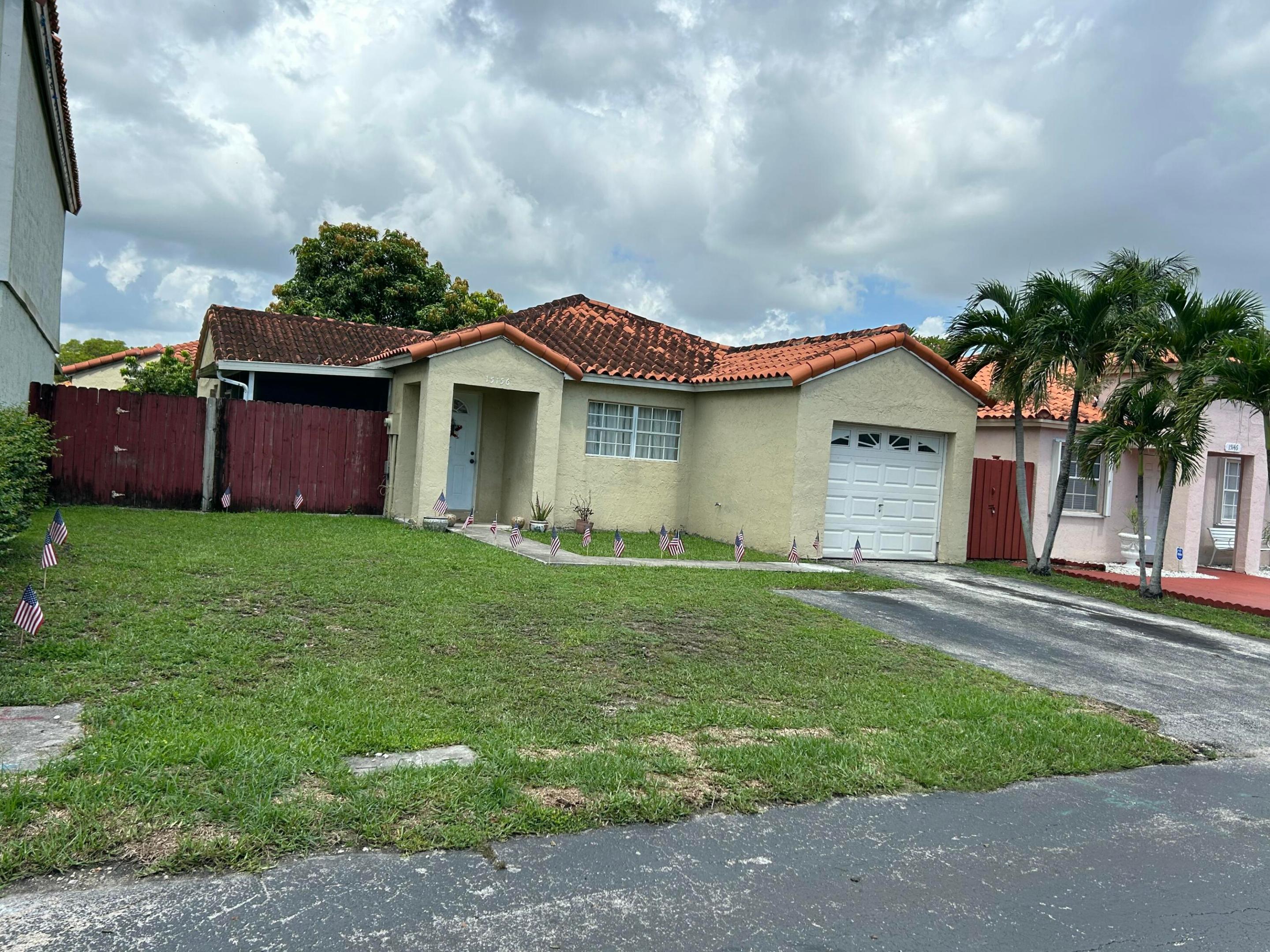 DEERWOOD ESTATES - Residential