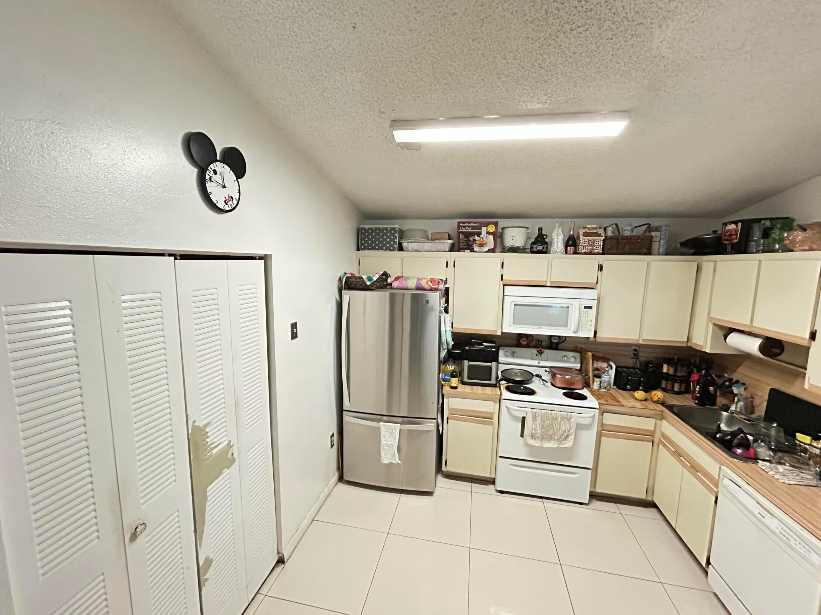 DEERWOOD ESTATES - Residential