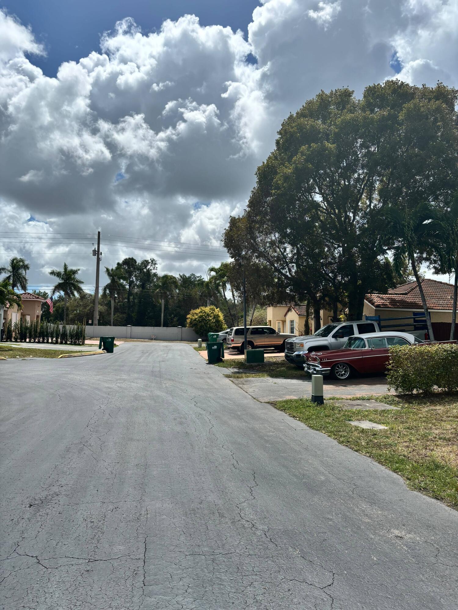 DEERWOOD ESTATES - Residential