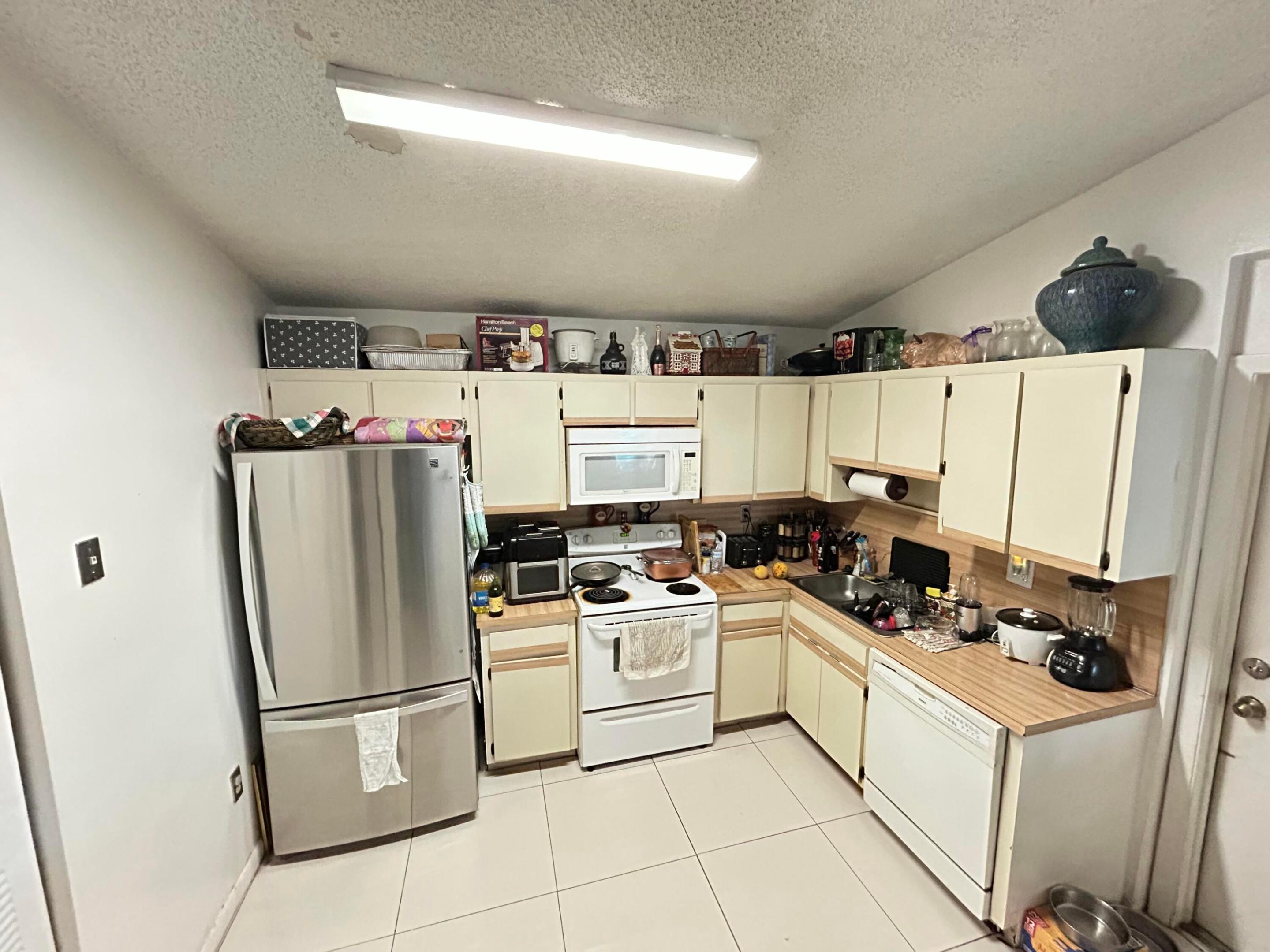 DEERWOOD ESTATES - Residential