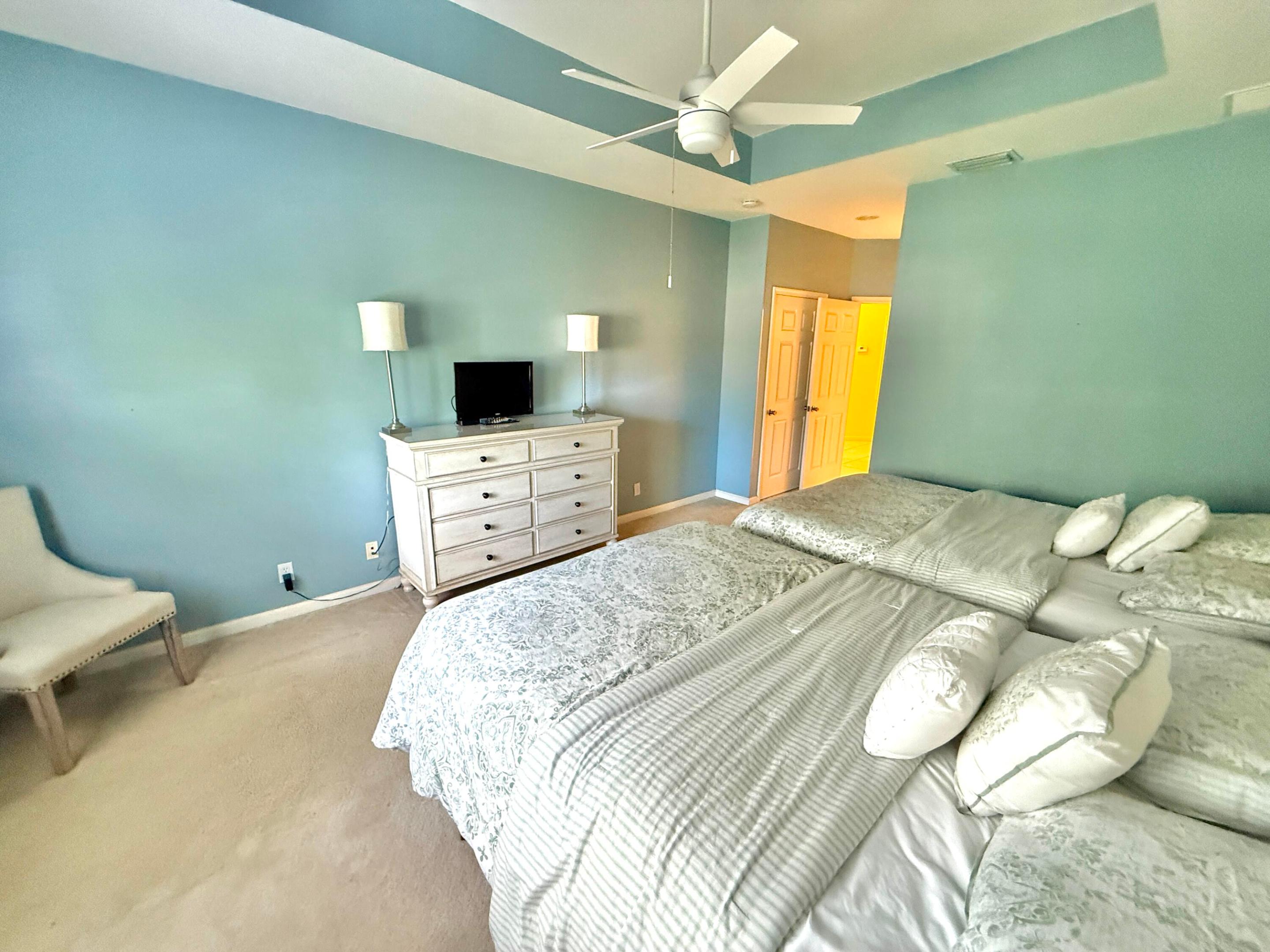 CASTLE PINES CONDOMINIUM - Residential Lease