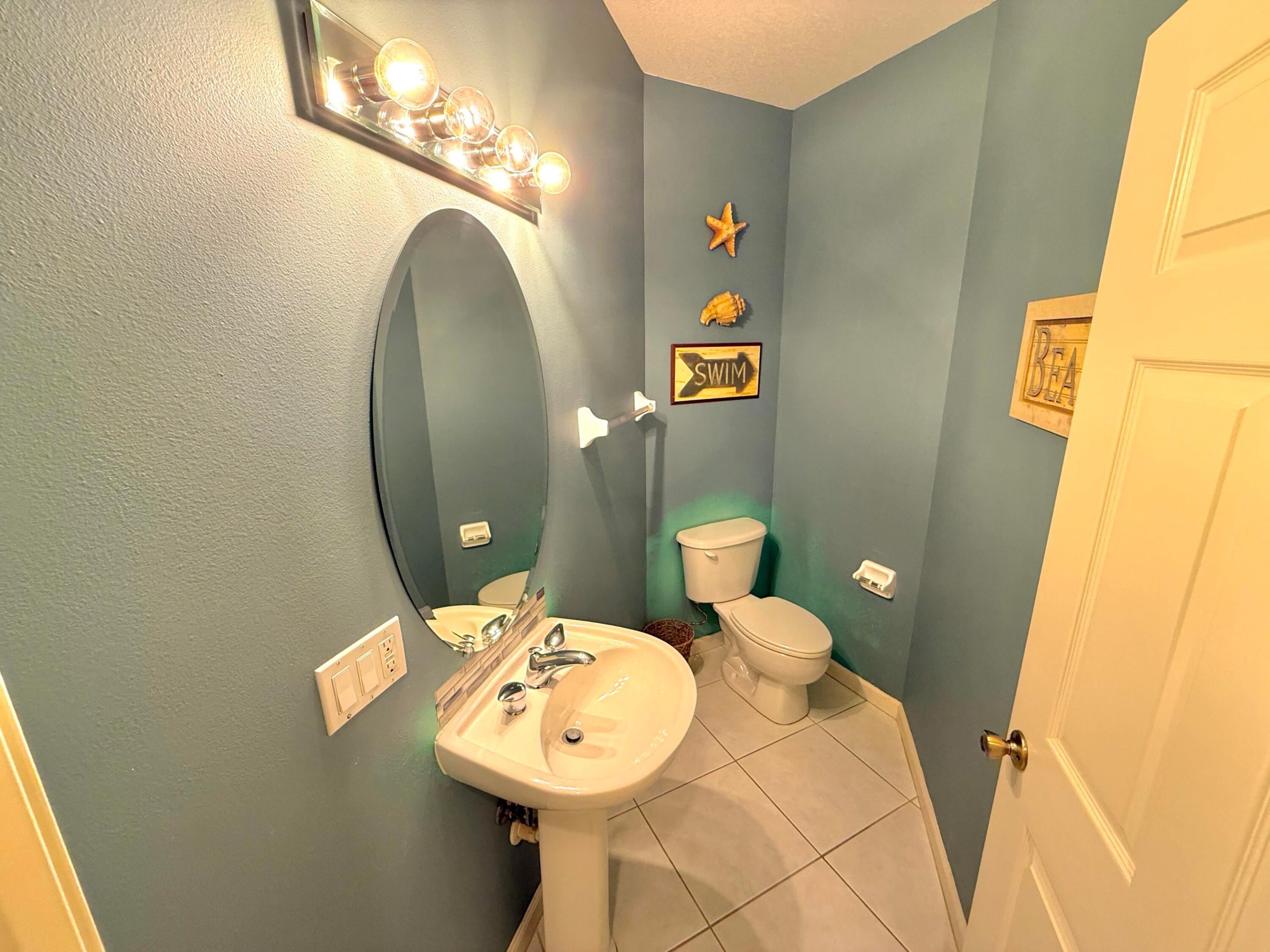 CASTLE PINES CONDOMINIUM - Residential Lease