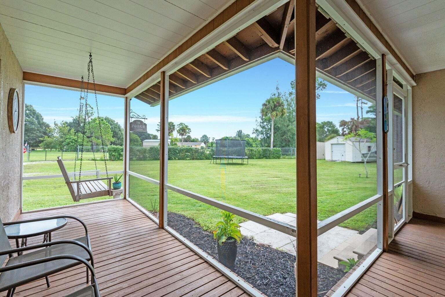 LOXAHATCHEE GROVES - Residential
