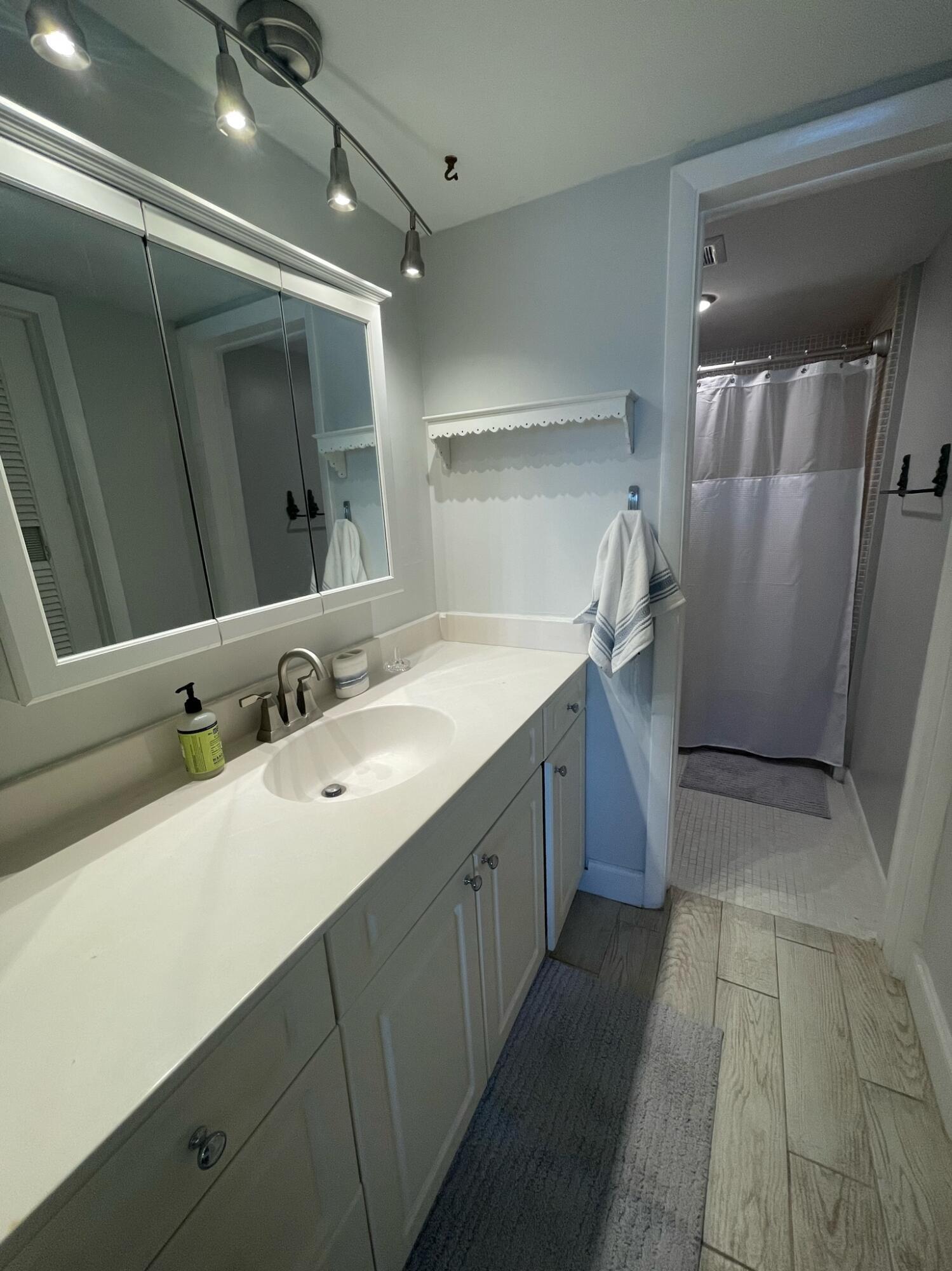 WILSHIRE WEST CONDOS - Residential Lease