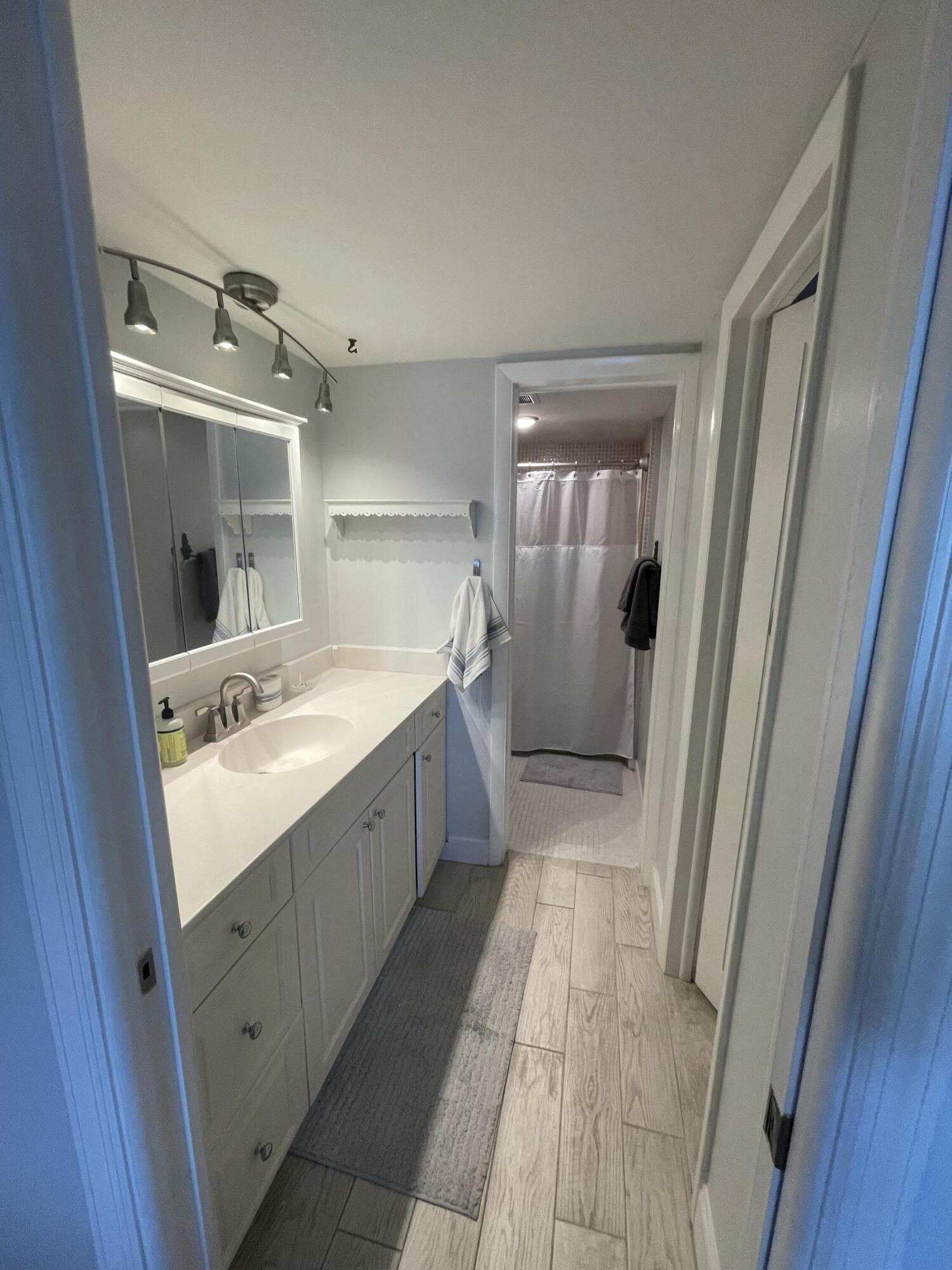 WILSHIRE WEST CONDOS - Residential Lease